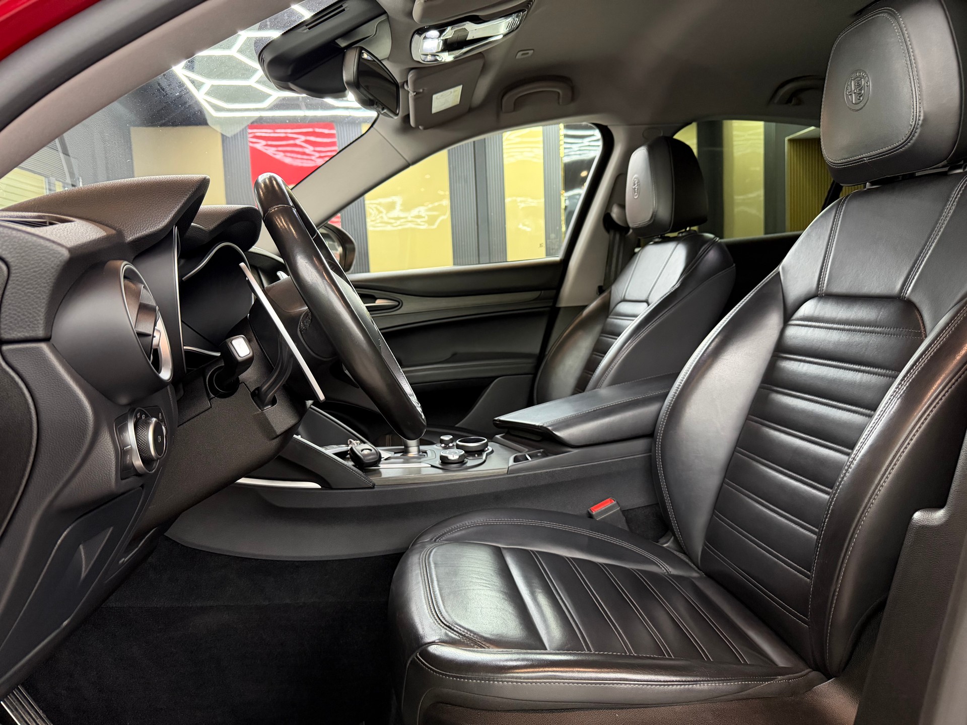 ALFA ROMEO Stelvio 2.0 Super Q4 Automatic-image-9