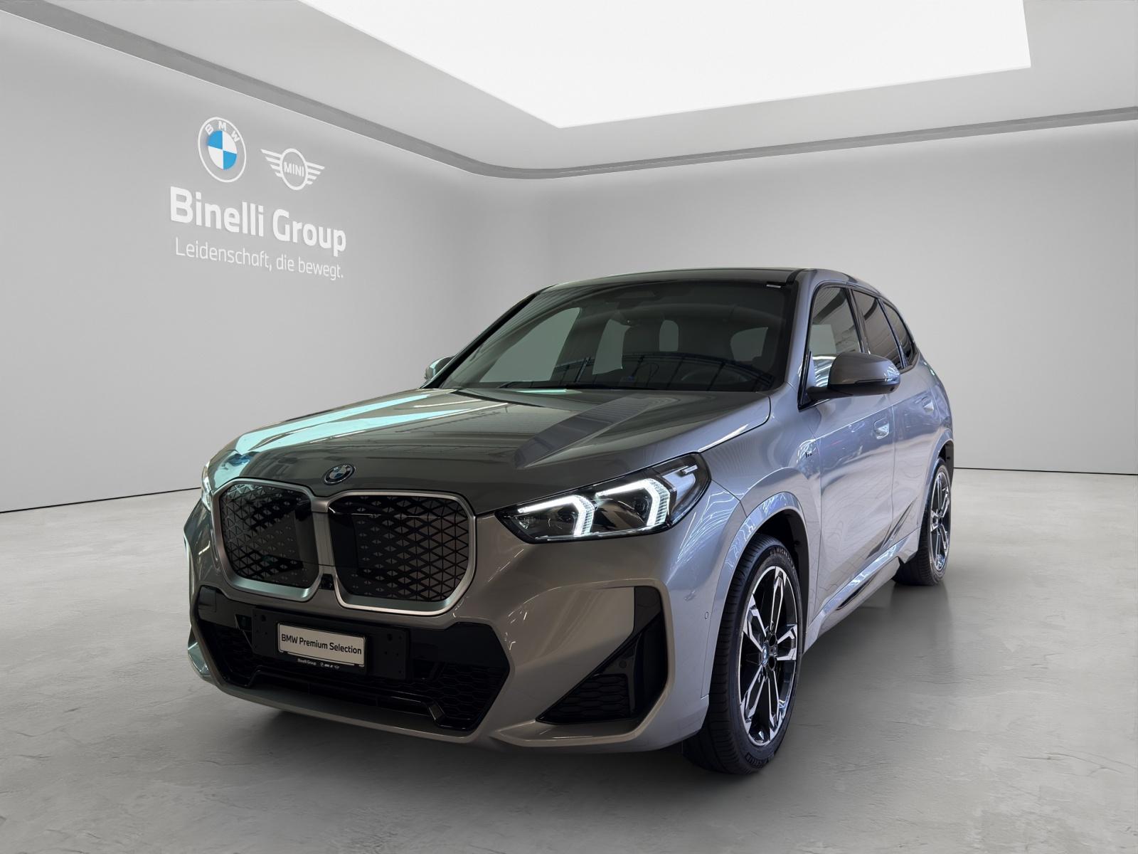 BMW iX1 30 xDrive M-SportPaket-image-0