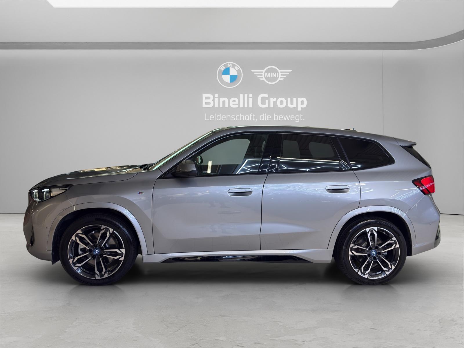 BMW iX1 30 xDrive M-SportPaket-image-2
