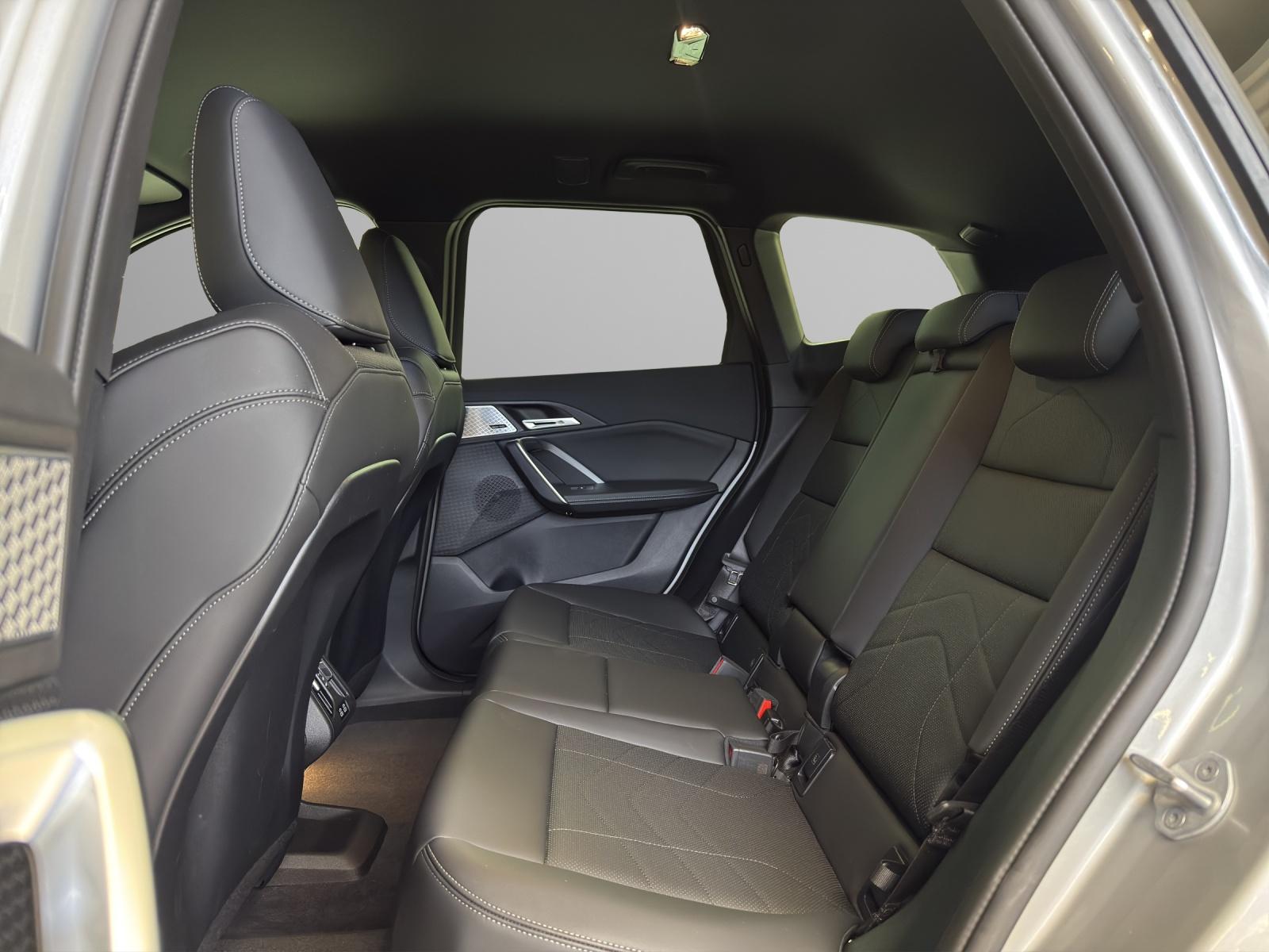 BMW iX1 30 xDrive M-SportPaket-image-20