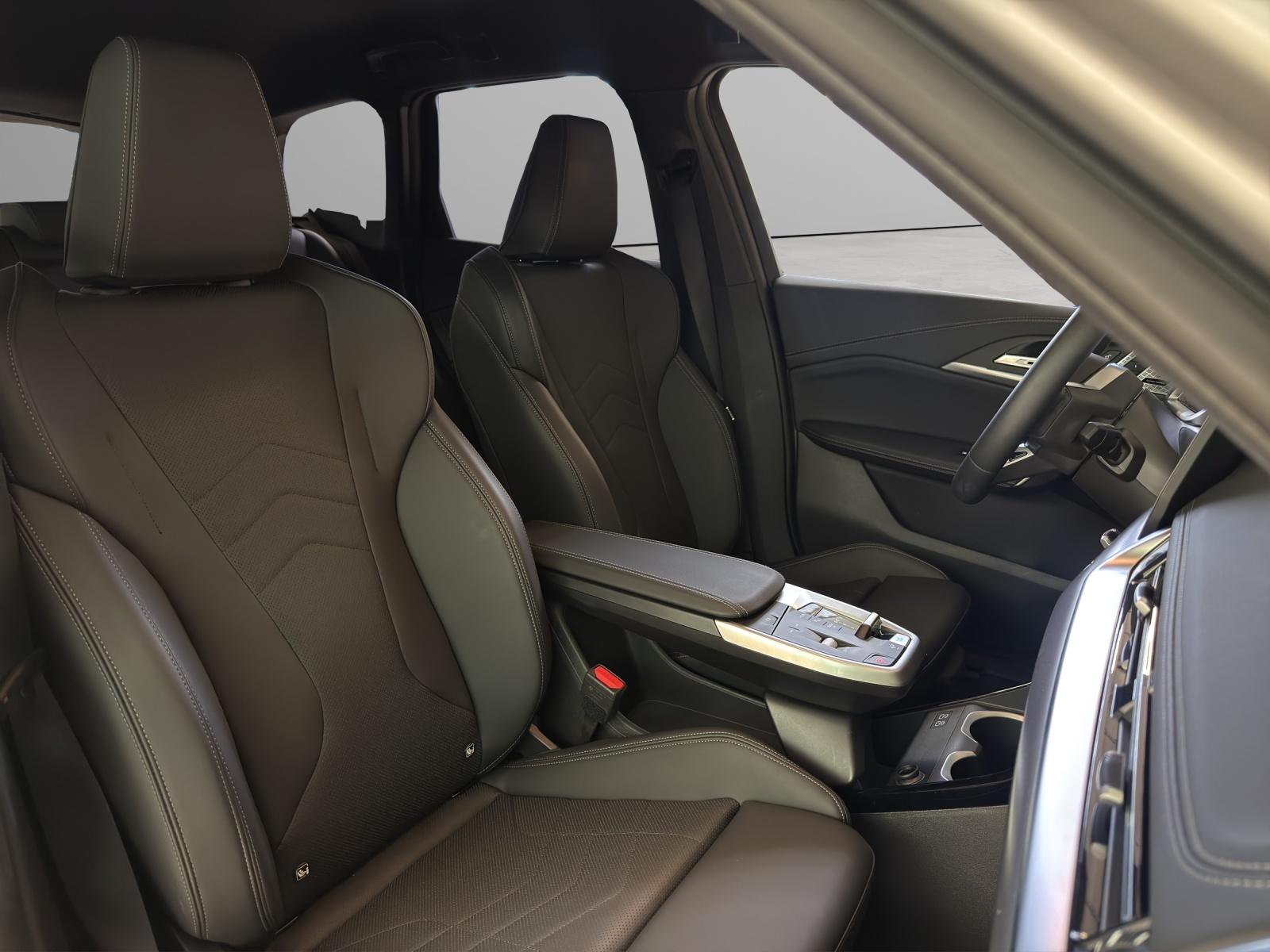 BMW iX1 30 xDrive M-SportPaket-image-18
