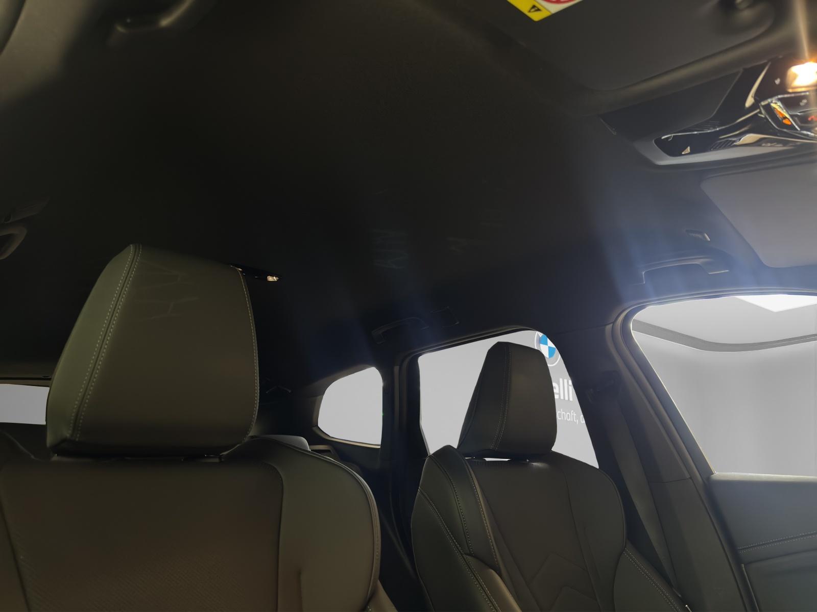 BMW iX1 30 xDrive M-SportPaket-image-23