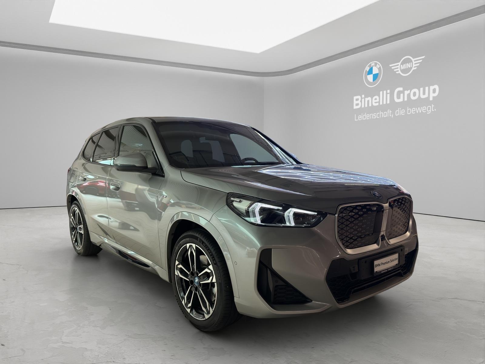 BMW iX1 30 xDrive M-SportPaket-image-7