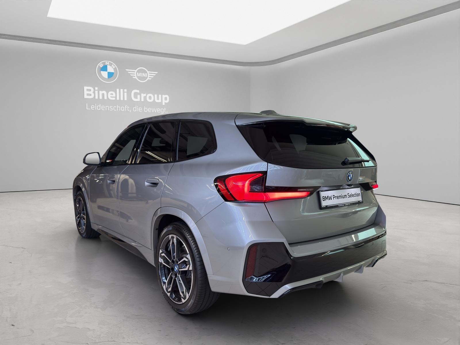 BMW iX1 30 xDrive M-SportPaket-image-3