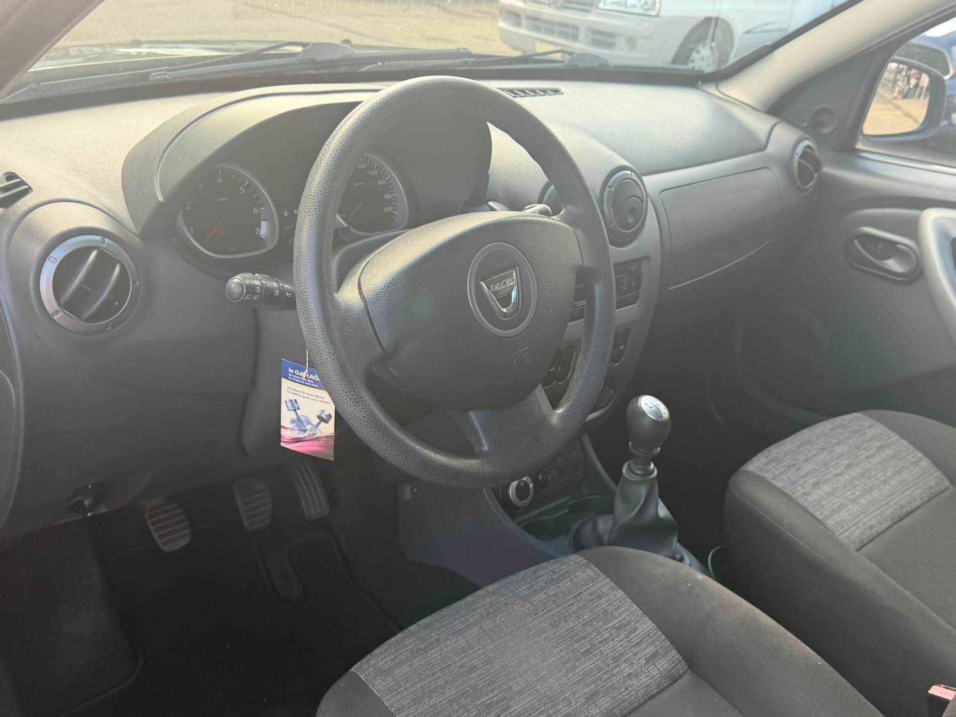 DACIA Duster 1.6 4x4-image-7