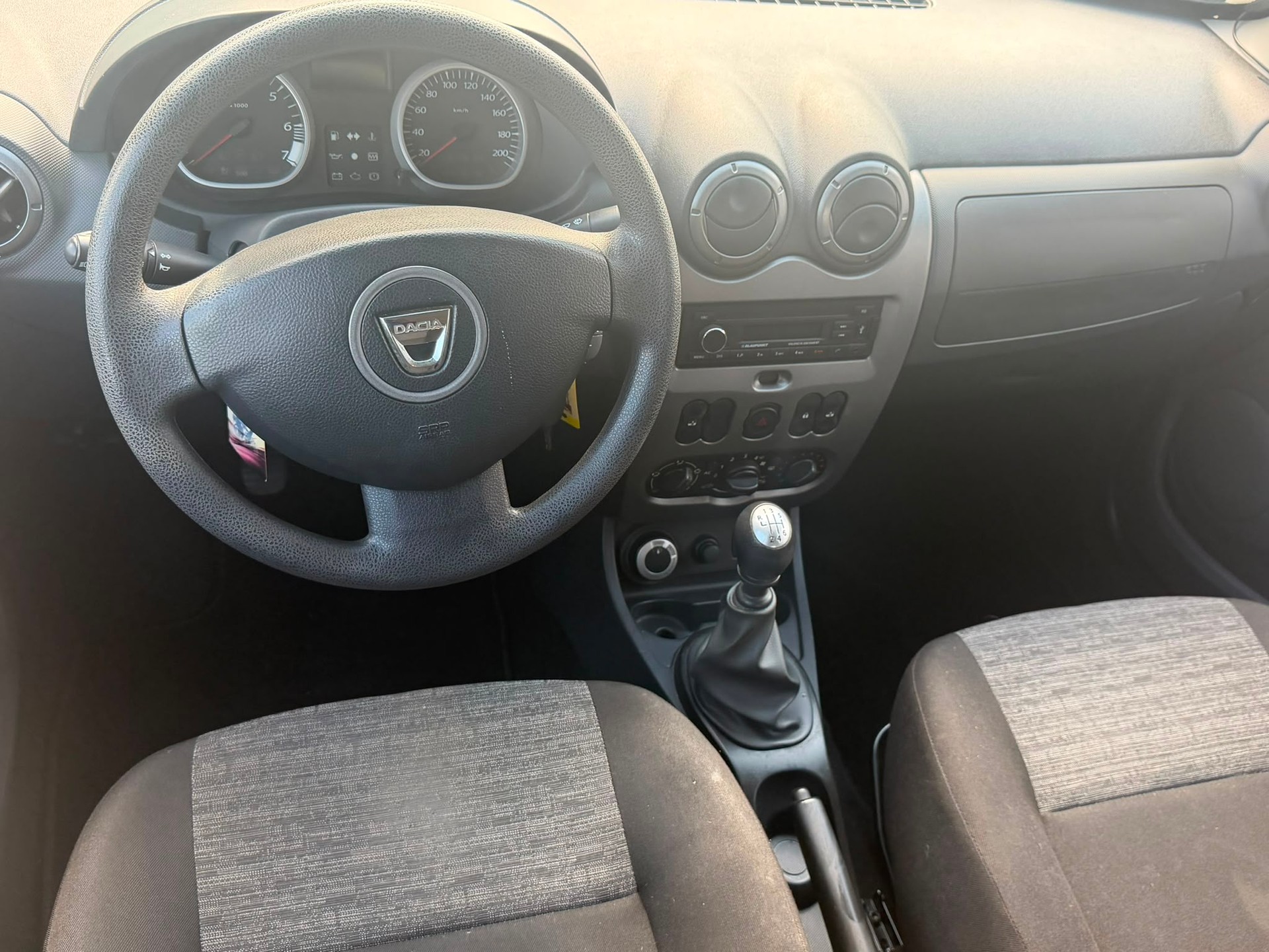 DACIA Duster 1.6 4x4-image-9
