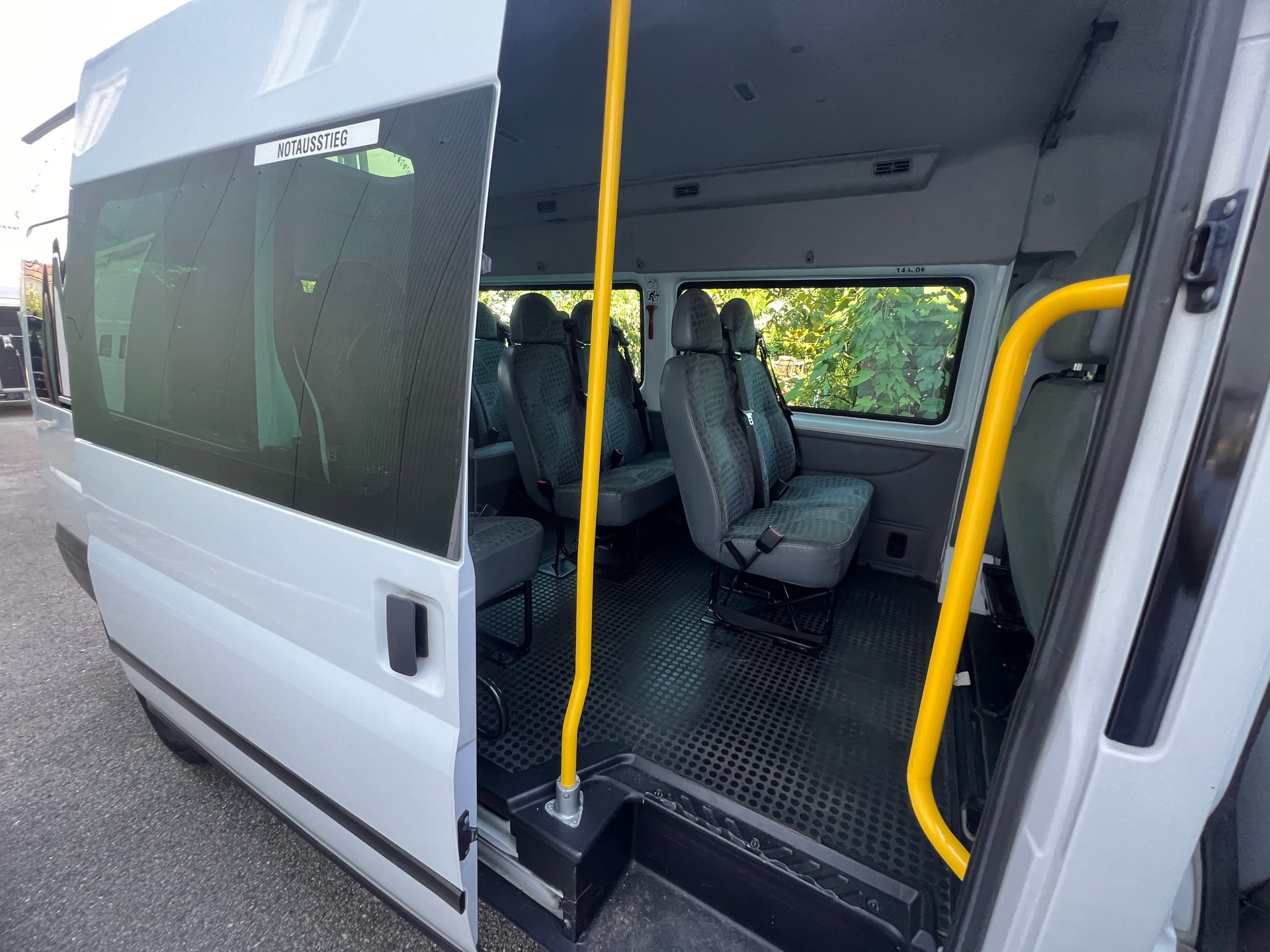 FORD Transit 2.4 TDCi Bus M2 350L Trend 14Pl.-image-10