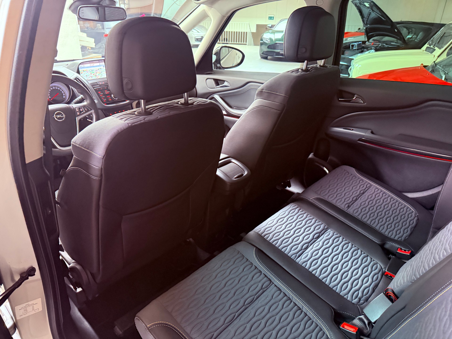 OPEL Zafira Tourer 1.4i 16V Turbo Sport Automatic-image-15