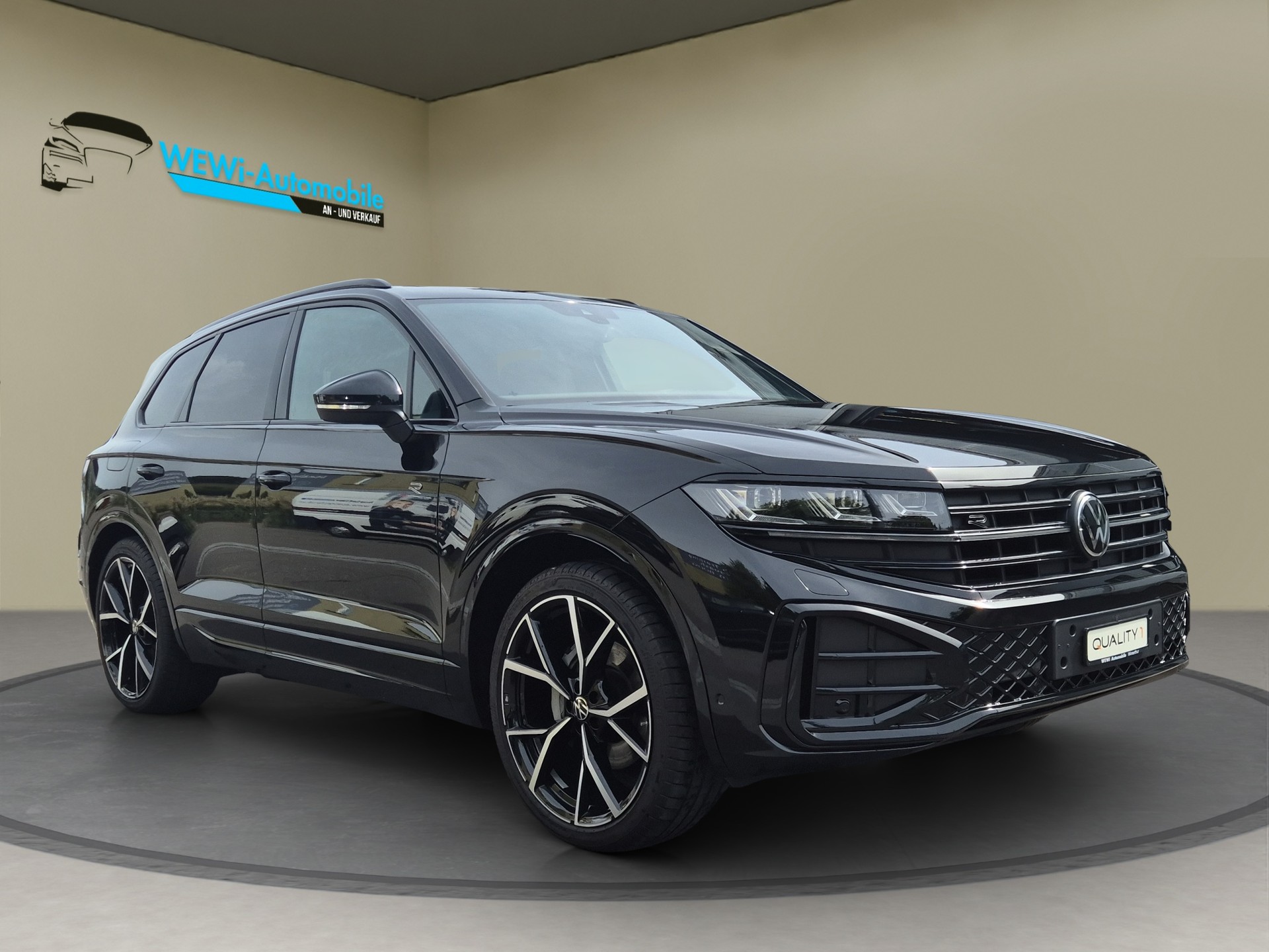 VW Touareg 3.0 TDI R-Line Tiptronic-image-6
