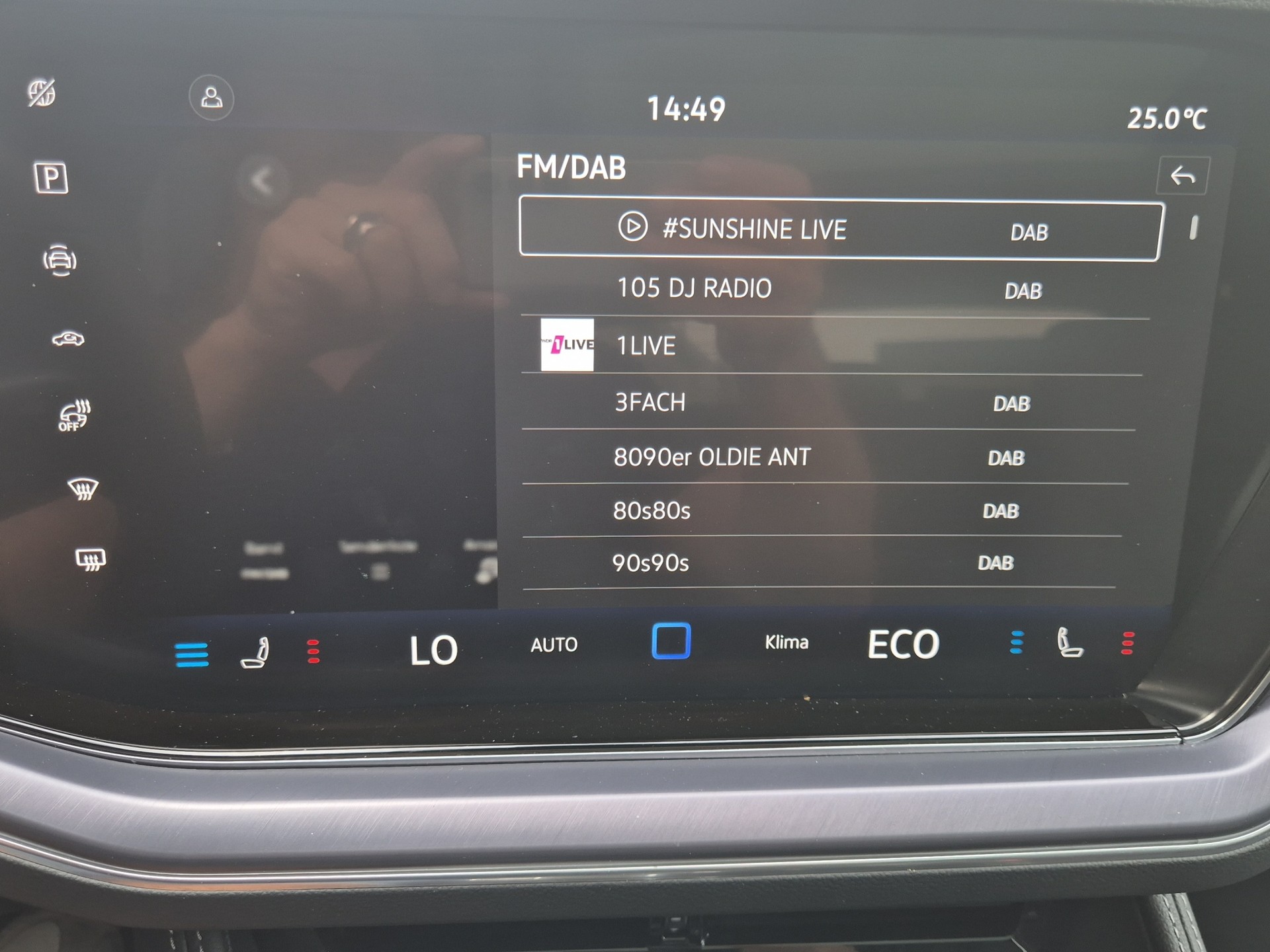 VW Touareg 3.0 TDI R-Line Tiptronic-image-20