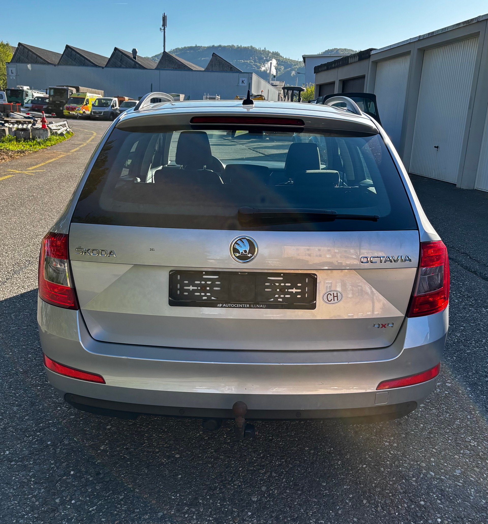 SKODA Octavia Combi 2.0 TDI Ambition 4x4-image-6