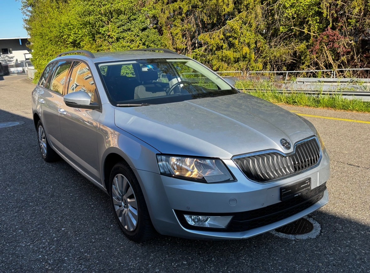 SKODA Octavia Combi 2.0 TDI Ambition 4x4-image-0
