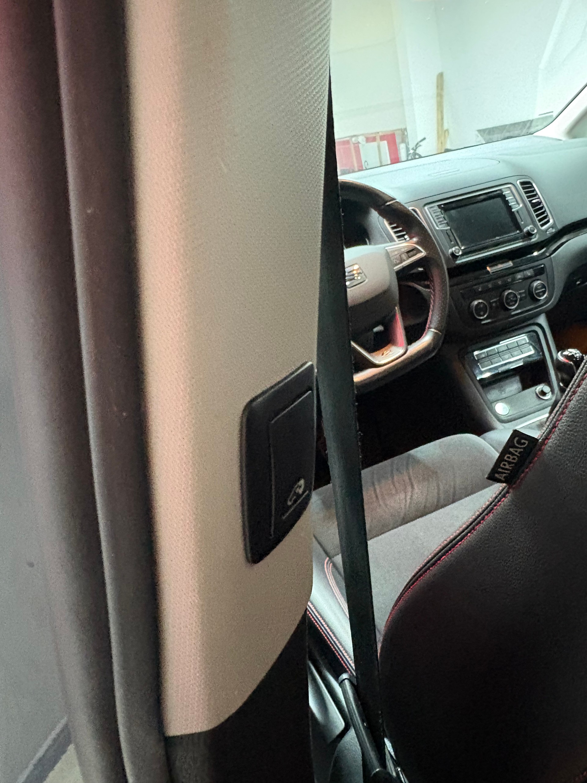 SEAT Alhambra 2.0 TDI FR Line-image-10