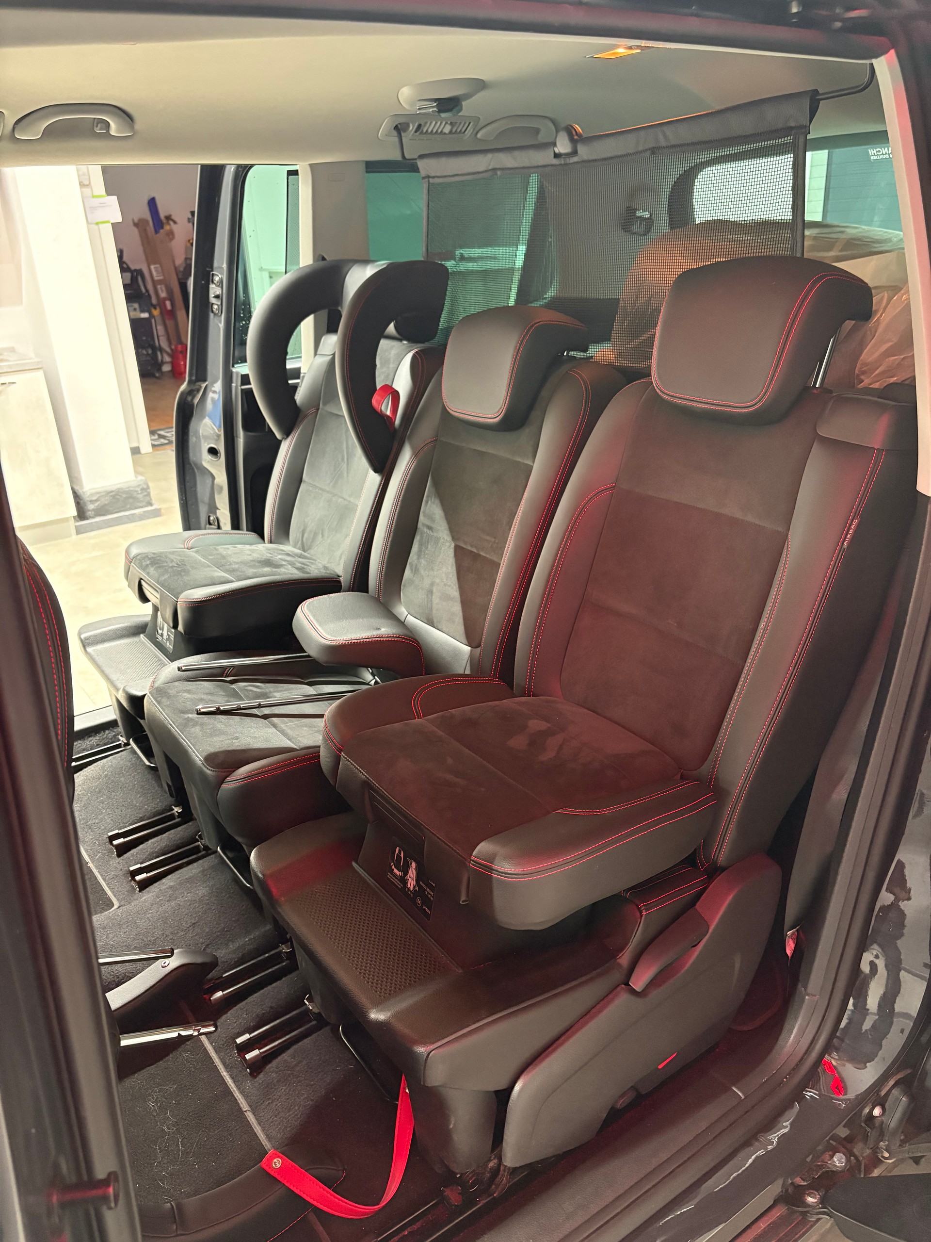 SEAT Alhambra 2.0 TDI FR Line-image-9