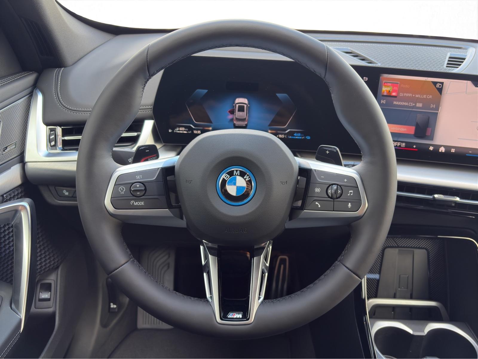 BMW X1 30e xDrive-image-10