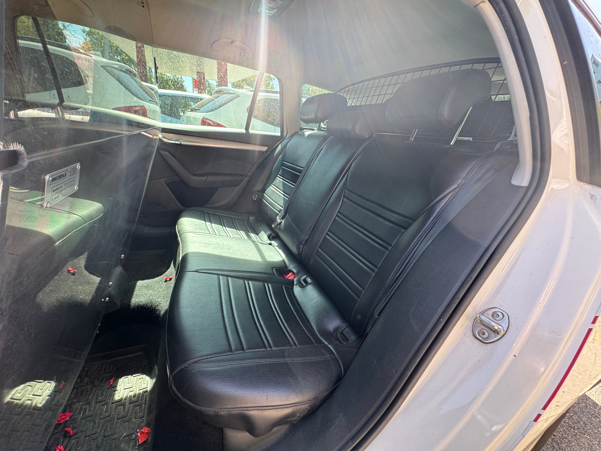 SKODA Octavia Combi 1.8 TSI Ambition DSG-image-10