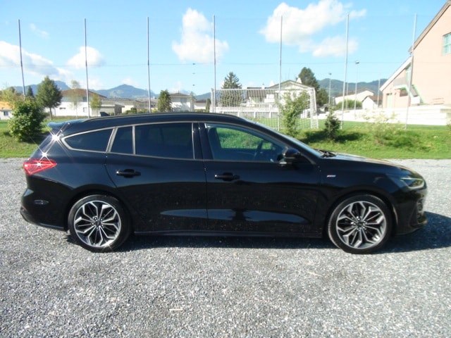 FORD Focus Station Wagon 1.0i EcoB Hybrid 155 ST-Line X-image-4
