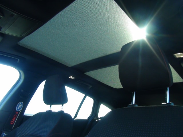 FORD Focus Station Wagon 1.0i EcoB Hybrid 155 ST-Line X-image-10