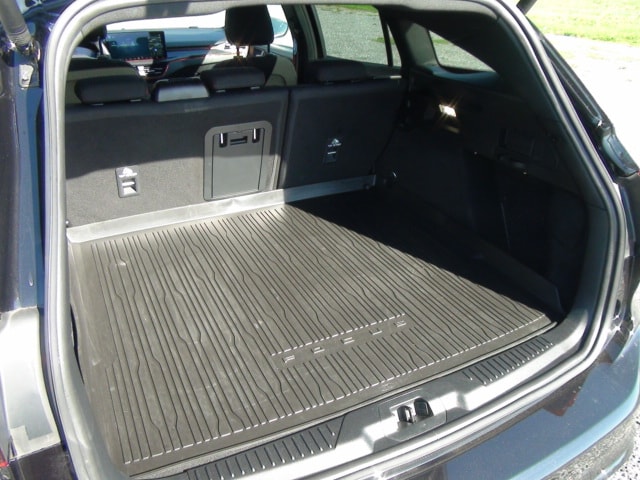 FORD Focus Station Wagon 1.0i EcoB Hybrid 155 ST-Line X-image-13