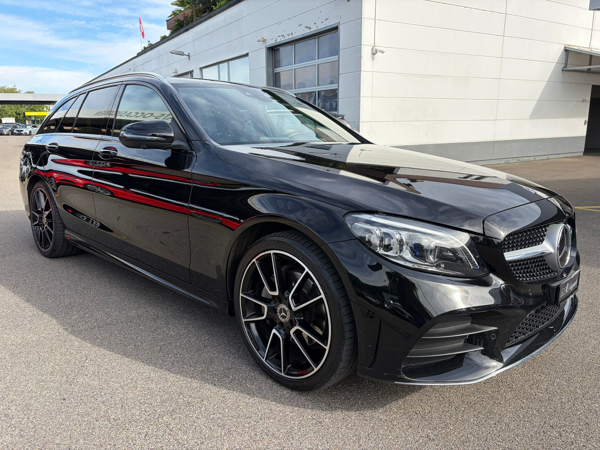 MERCEDES-BENZ C 220 d Swiss Star AMG Line 4M 9G-Tronic-image-2