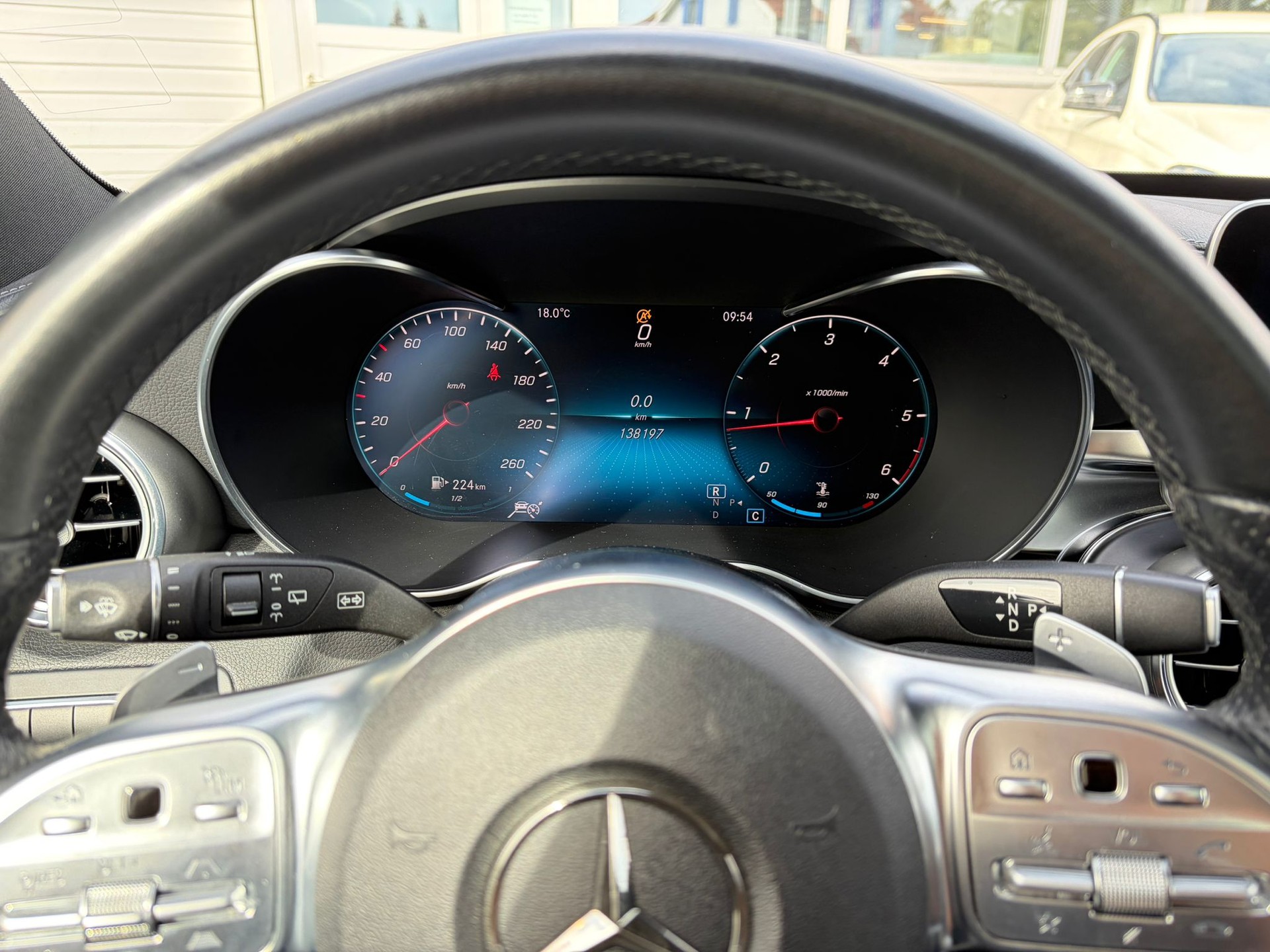 MERCEDES-BENZ C 220 d Swiss Star AMG Line 4M 9G-Tronic-image-10