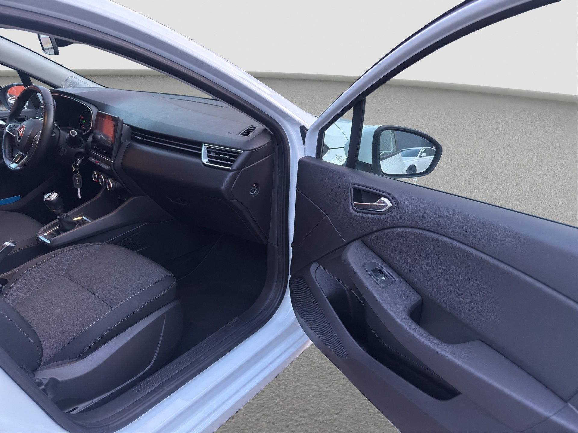 RENAULT Clio 1.5 dCi Business ** Frisch ab MFK & Service ** Zahnriemen & Wasserpumpe neu **-image-13