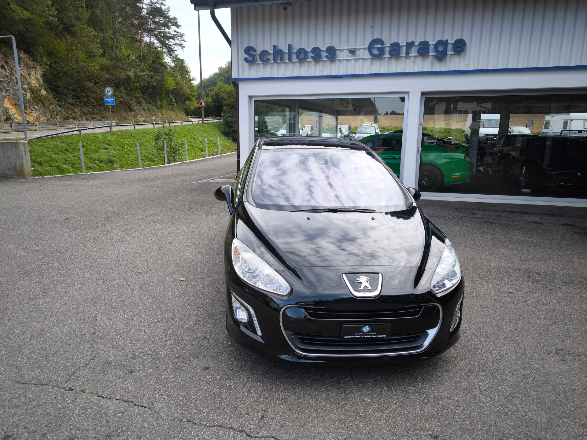 PEUGEOT 308 1.6 16V Turbo Allure-image-2