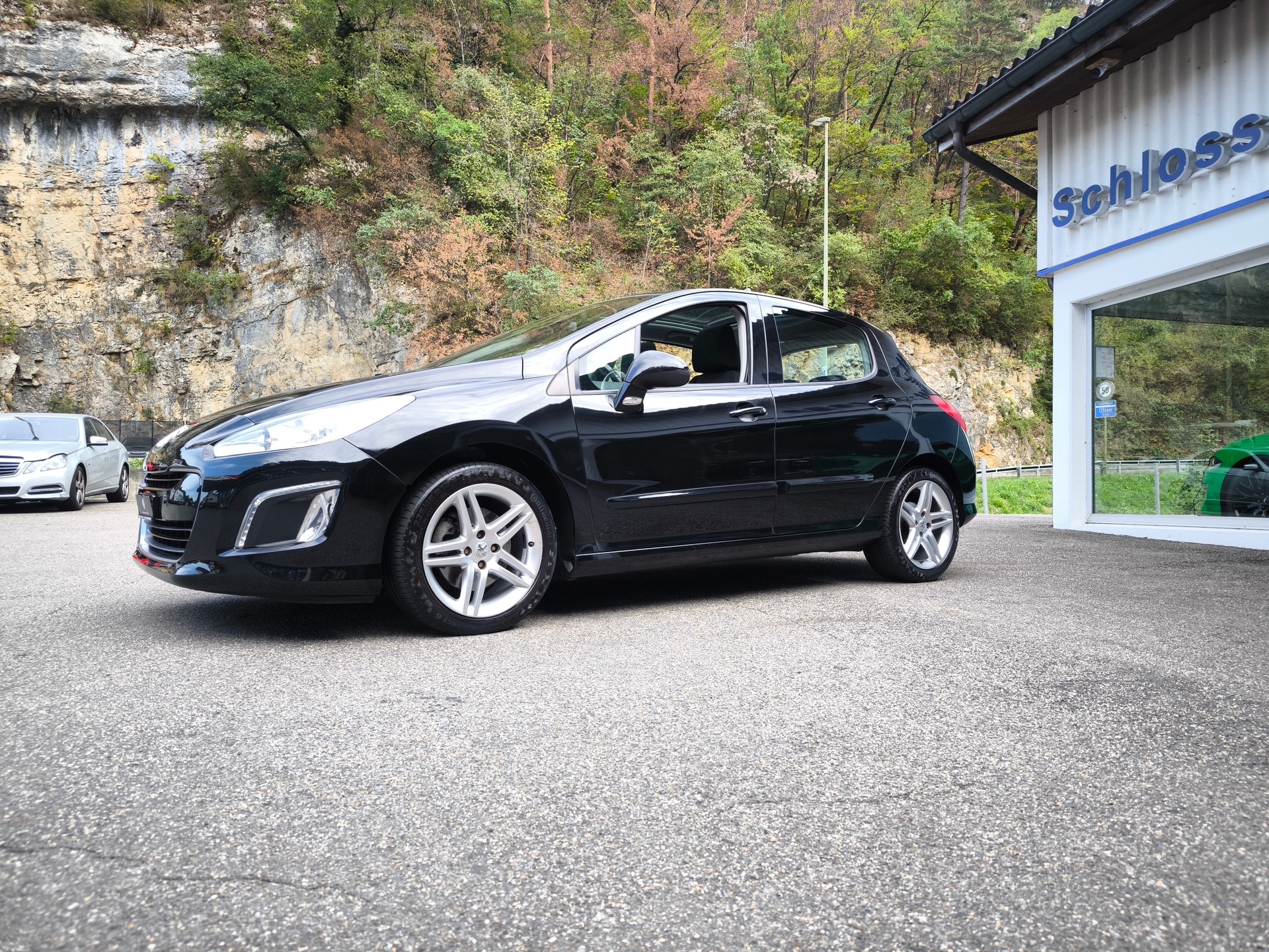 PEUGEOT 308 1.6 16V Turbo Allure-image-5