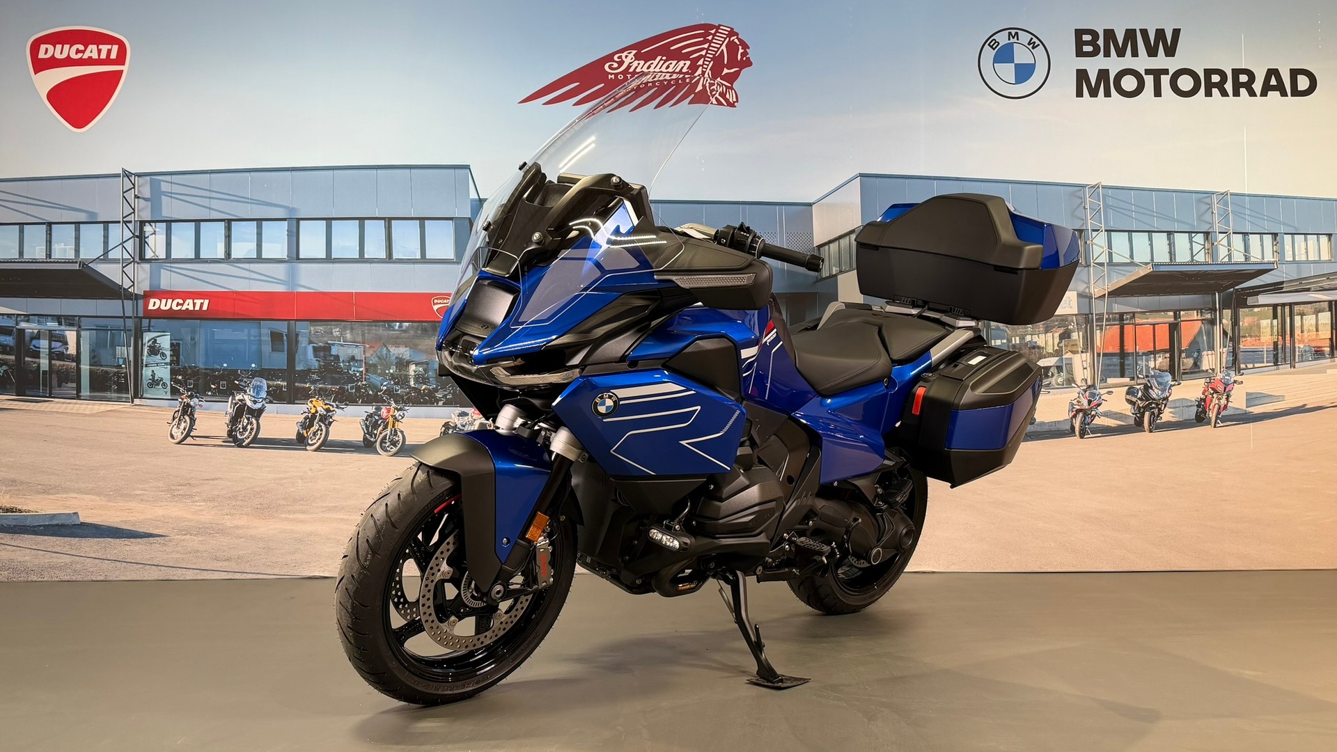 BMW R 1300 RT-showroom-element-2