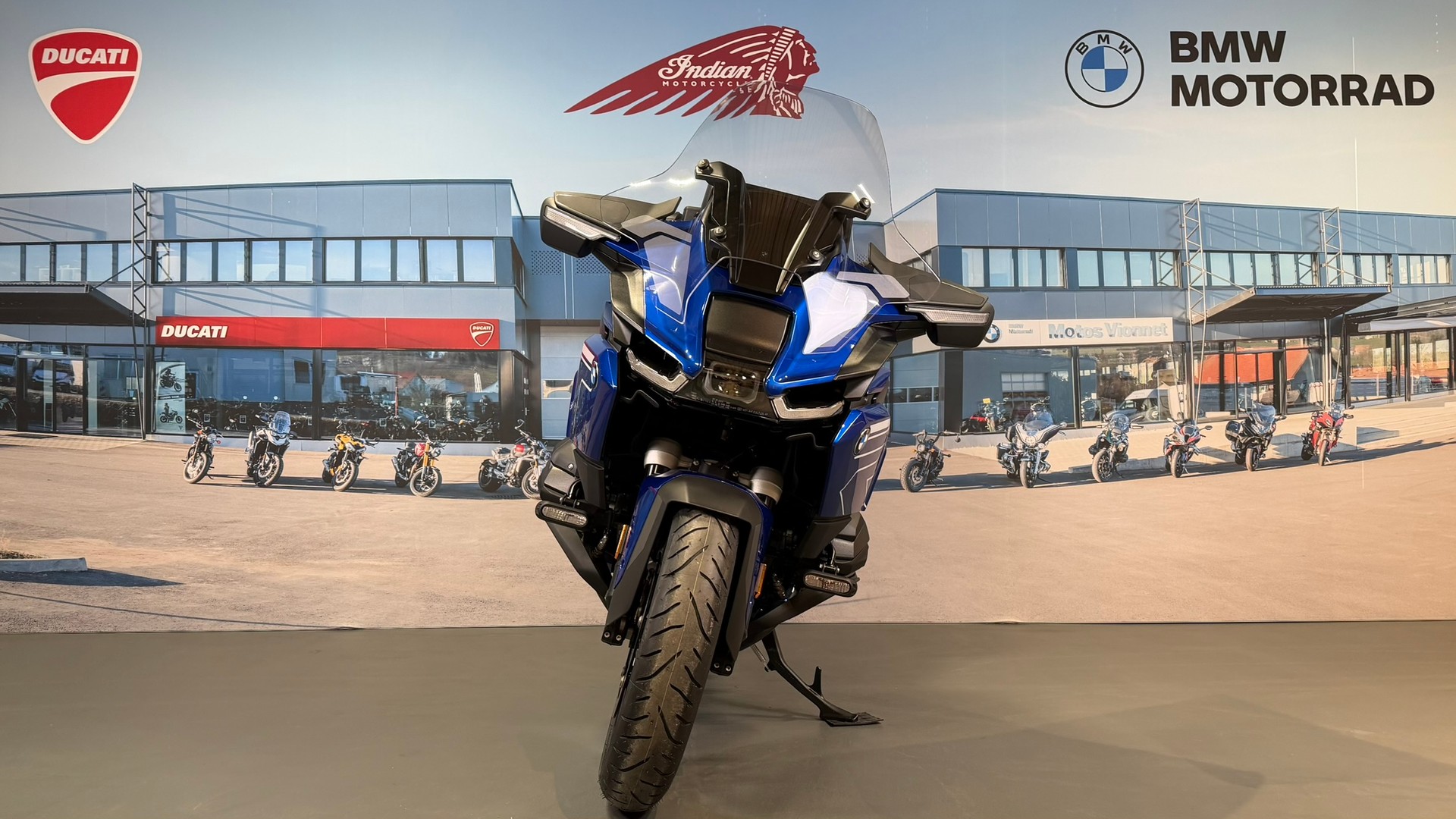 BMW R 1300 RT-showroom-element-1