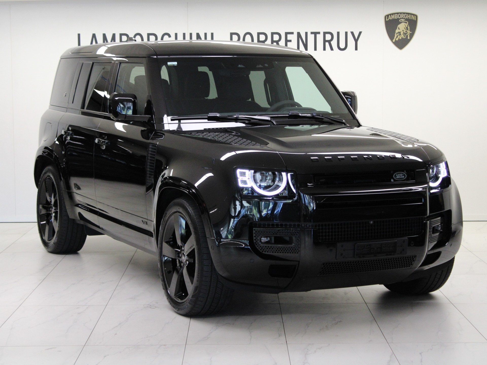 LAND ROVER Defender 110 525 V8 5.0 AT8