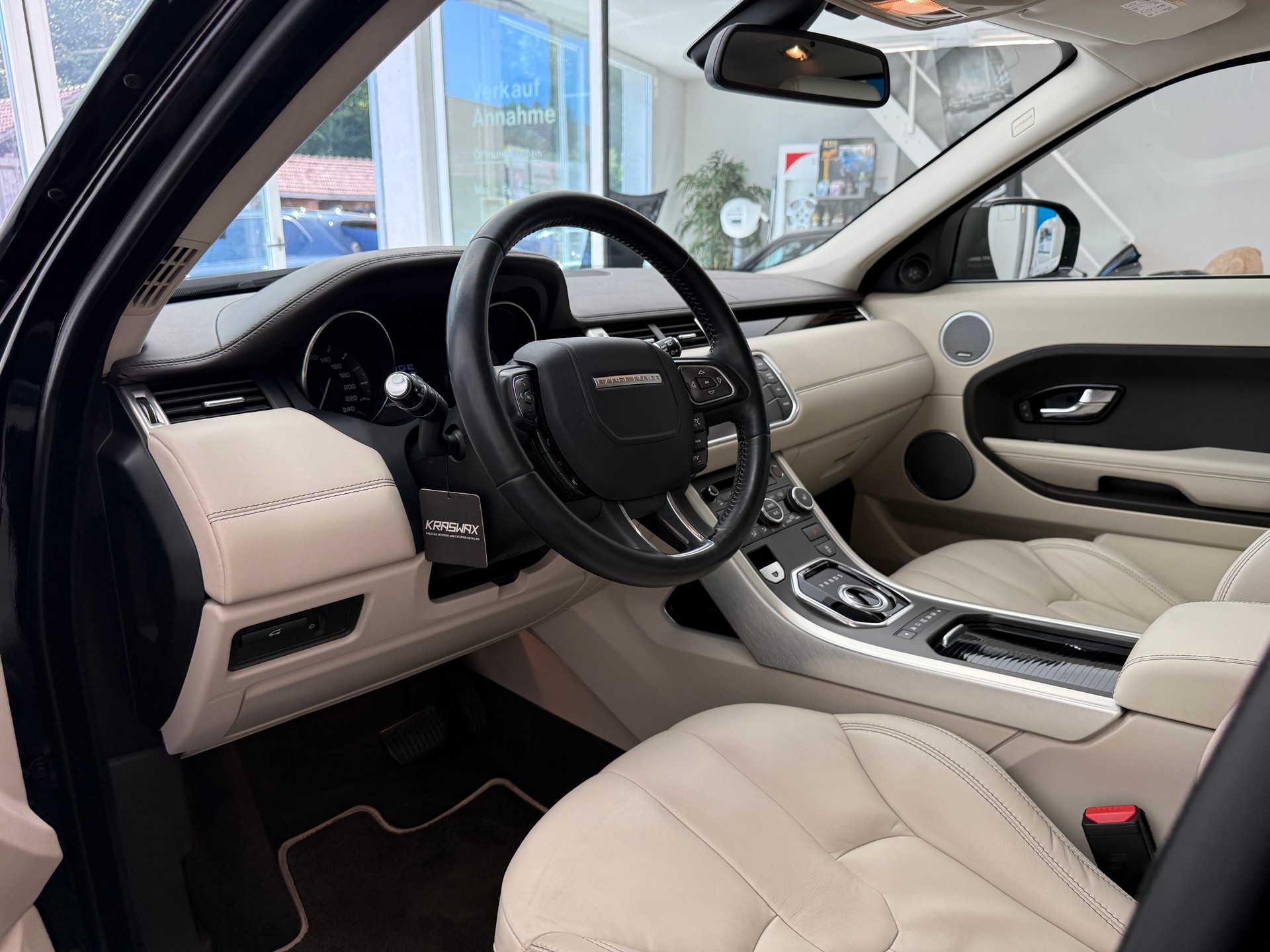LAND ROVER Range Rover Evoque 2.0 Si4 Prestige-image-9