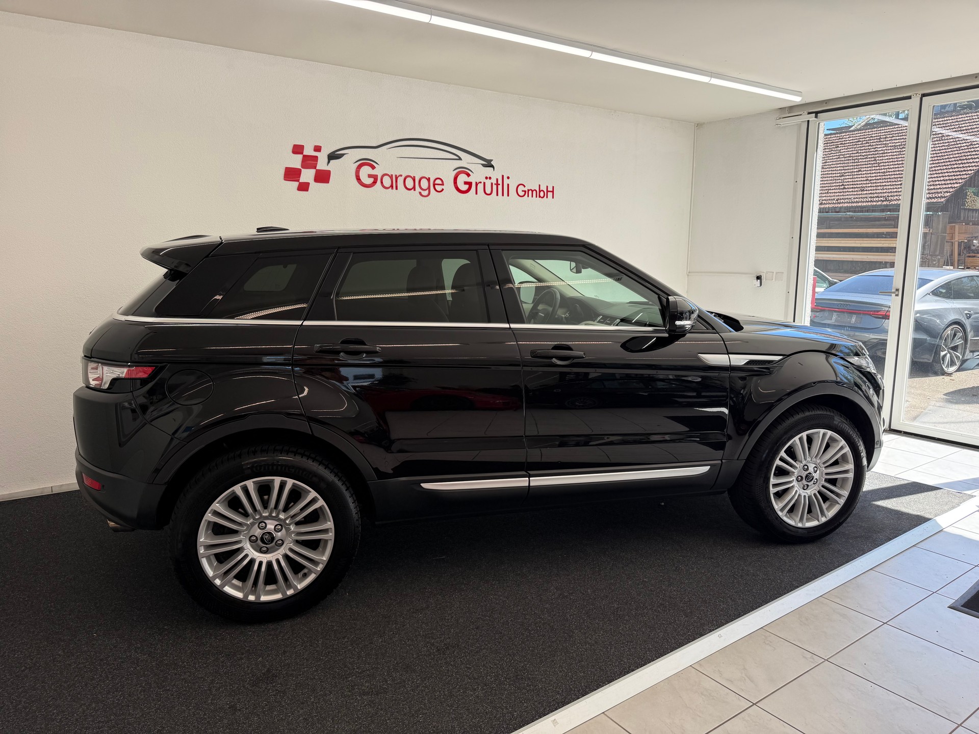 LAND ROVER Range Rover Evoque 2.0 Si4 Prestige-image-2