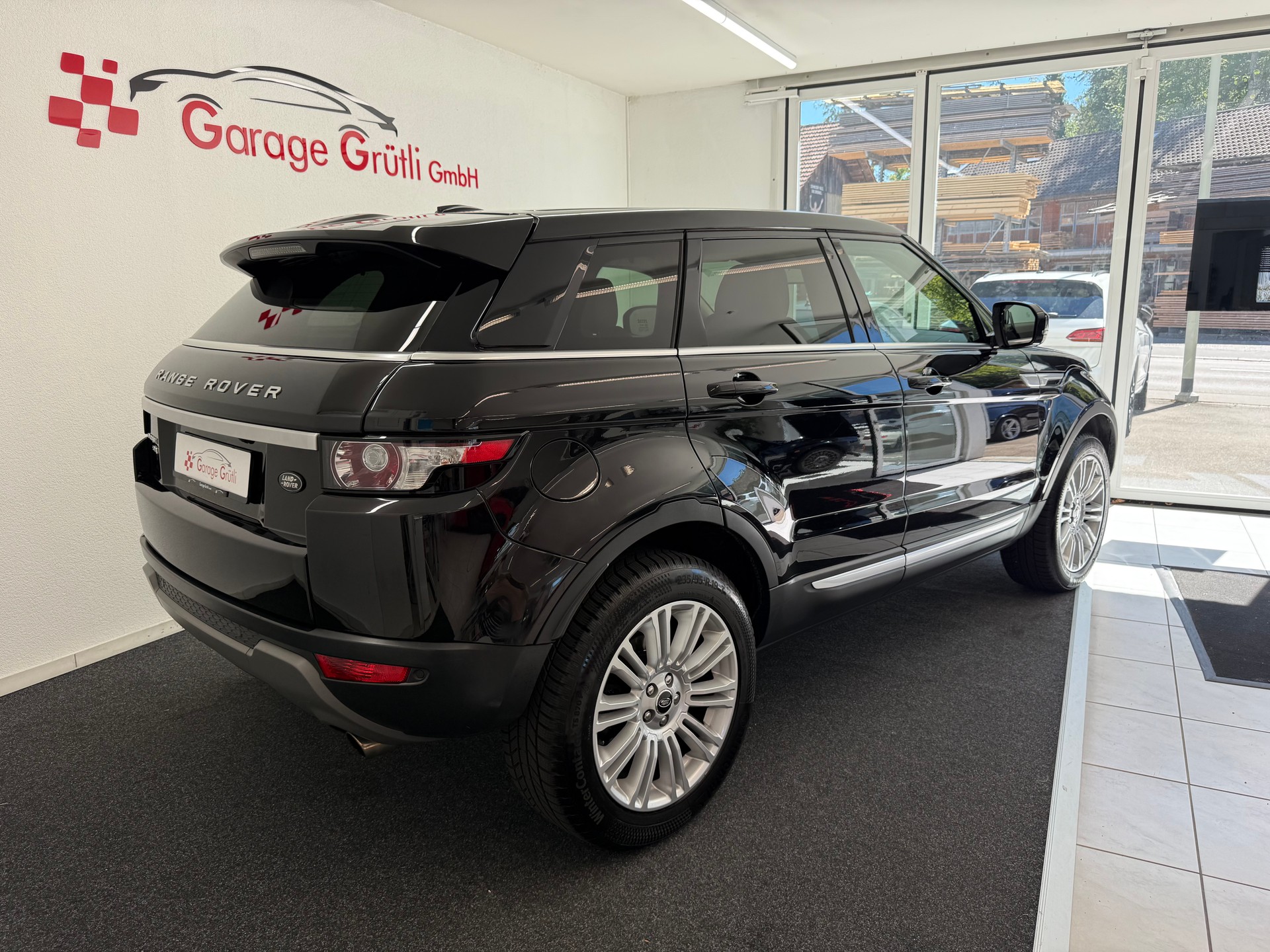 LAND ROVER Range Rover Evoque 2.0 Si4 Prestige-image-4