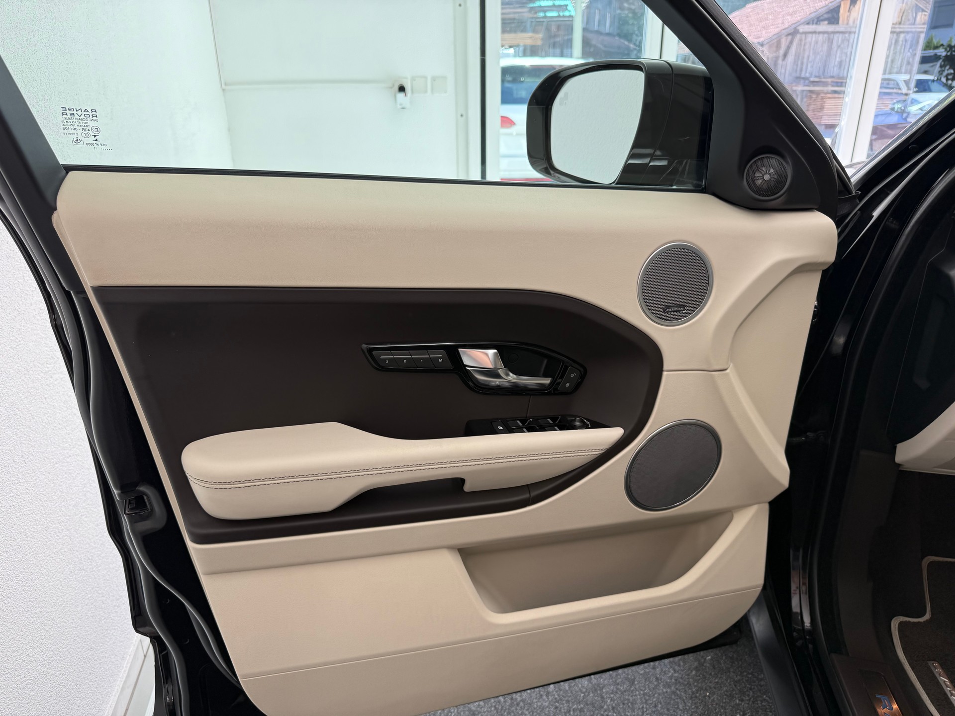 LAND ROVER Range Rover Evoque 2.0 Si4 Prestige-image-8