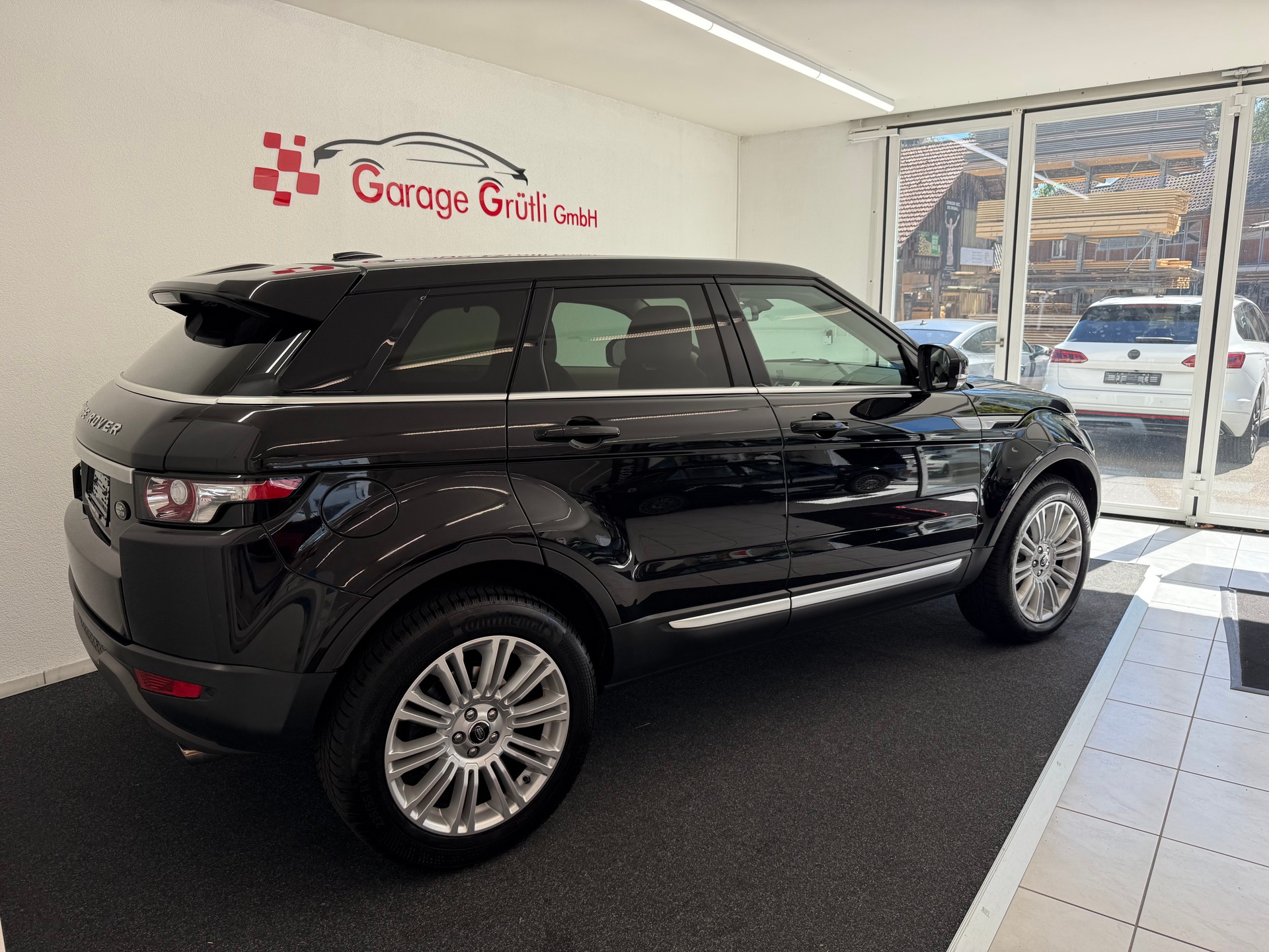 LAND ROVER Range Rover Evoque 2.0 Si4 Prestige-image-3