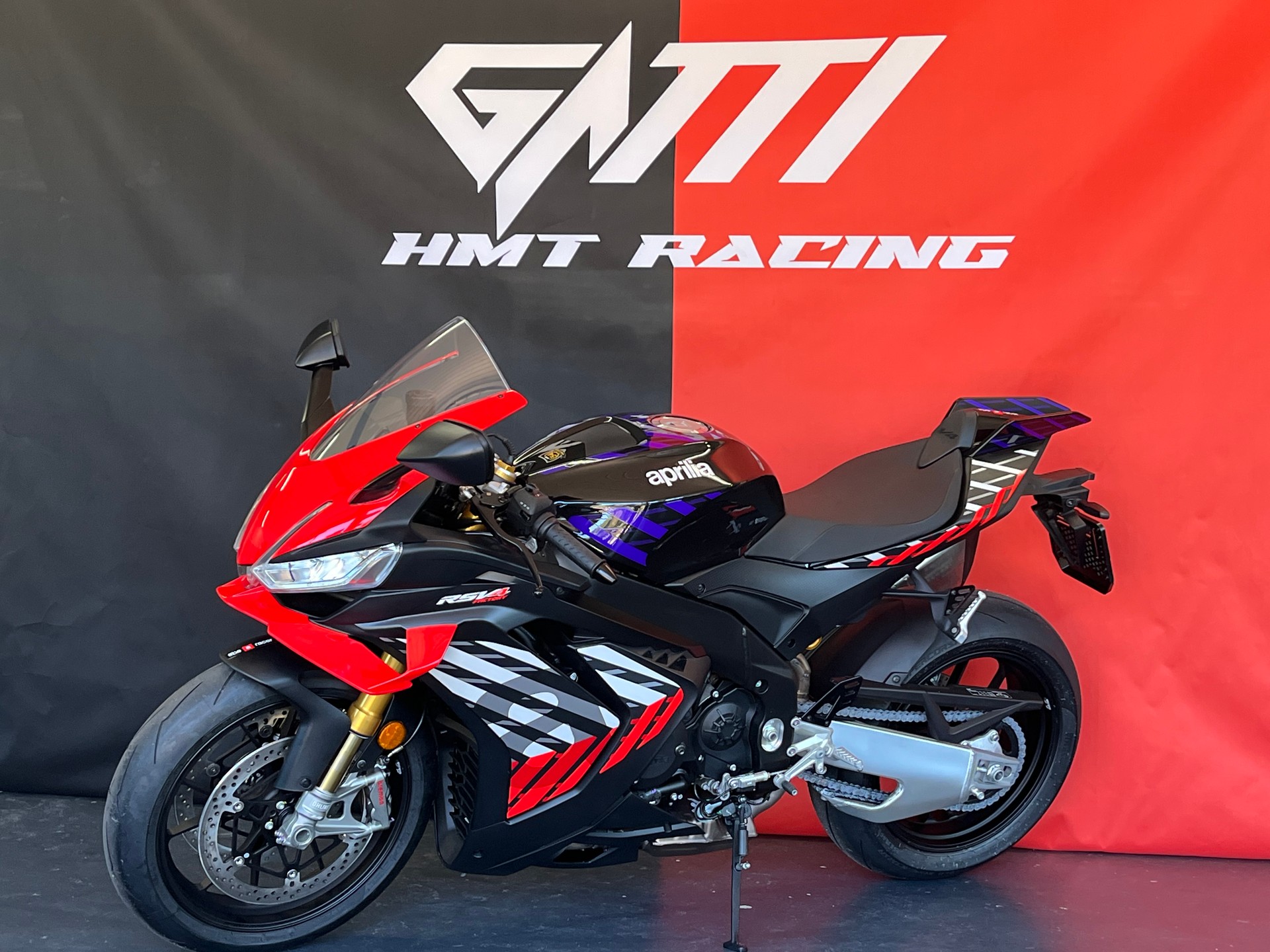 APRILIA RSV4 1100 E5+ Factory HMT EDITION-showroom-element-2
