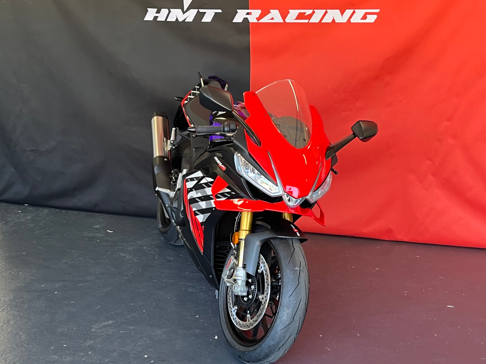 APRILIA RSV4 1100 E5+ Factory HMT EDITION-image-9