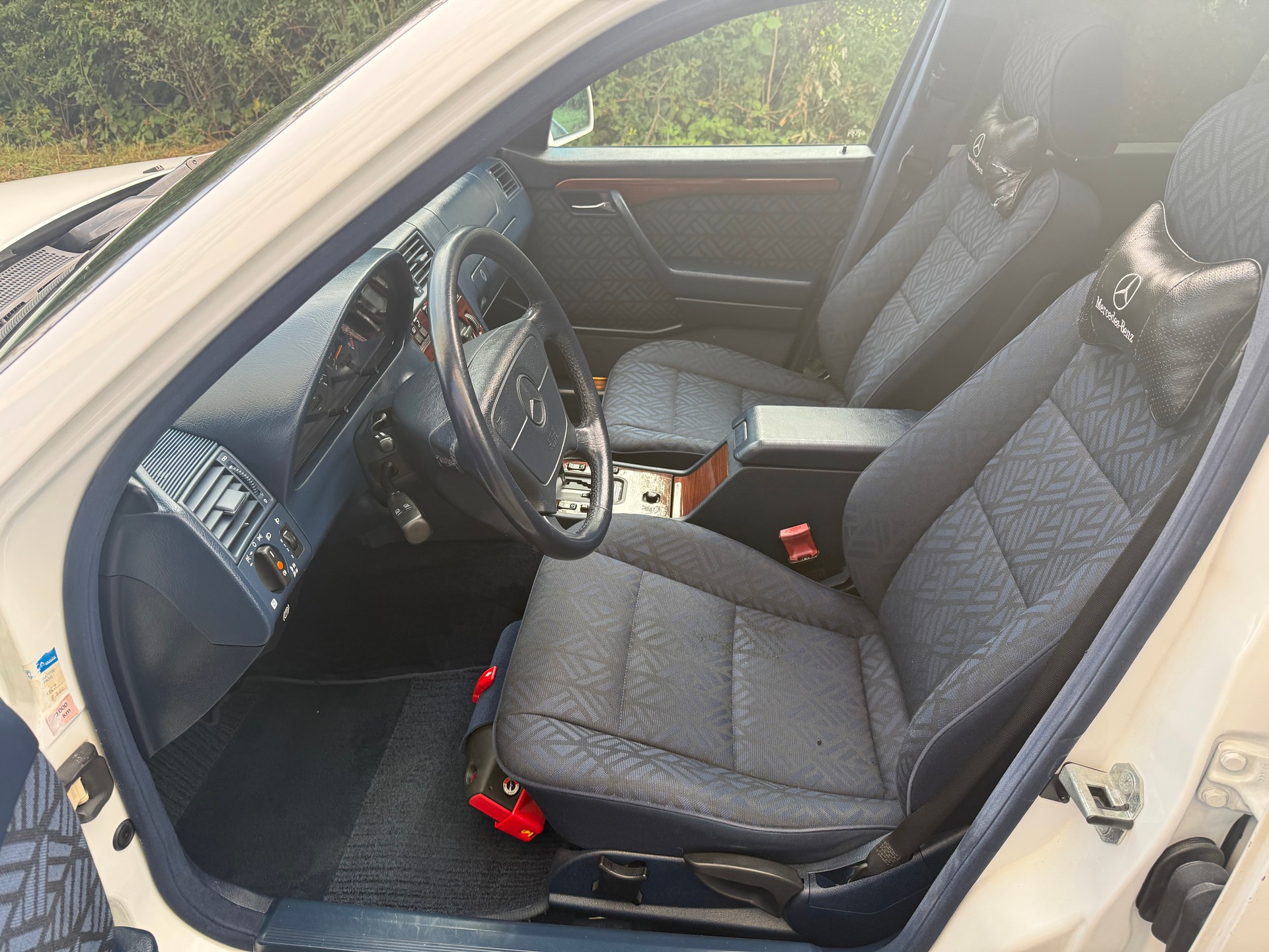 MERCEDES-BENZ C 220 Elégance-image-8