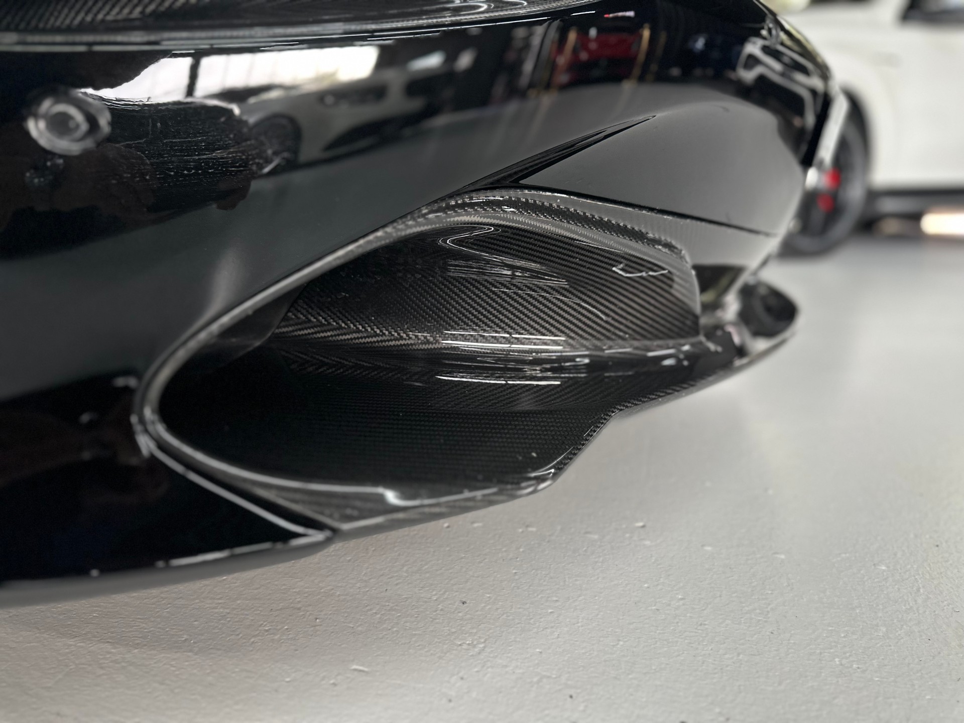 McLAREN 720S Coupé Performance 4.0 V8 SSG-image-12