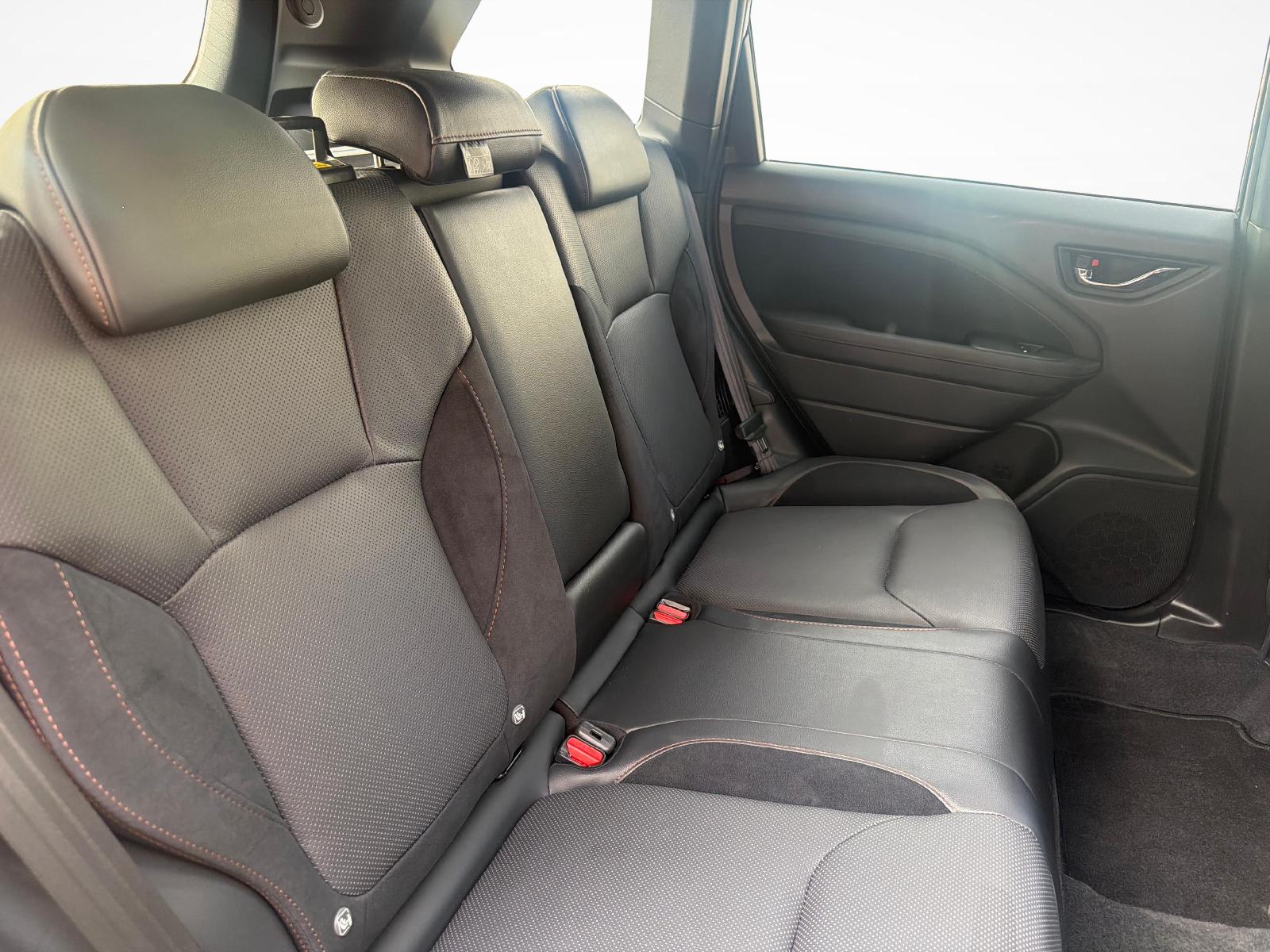 SUBARU Forester Station 2.0i e-Boxer Luxury-image-10