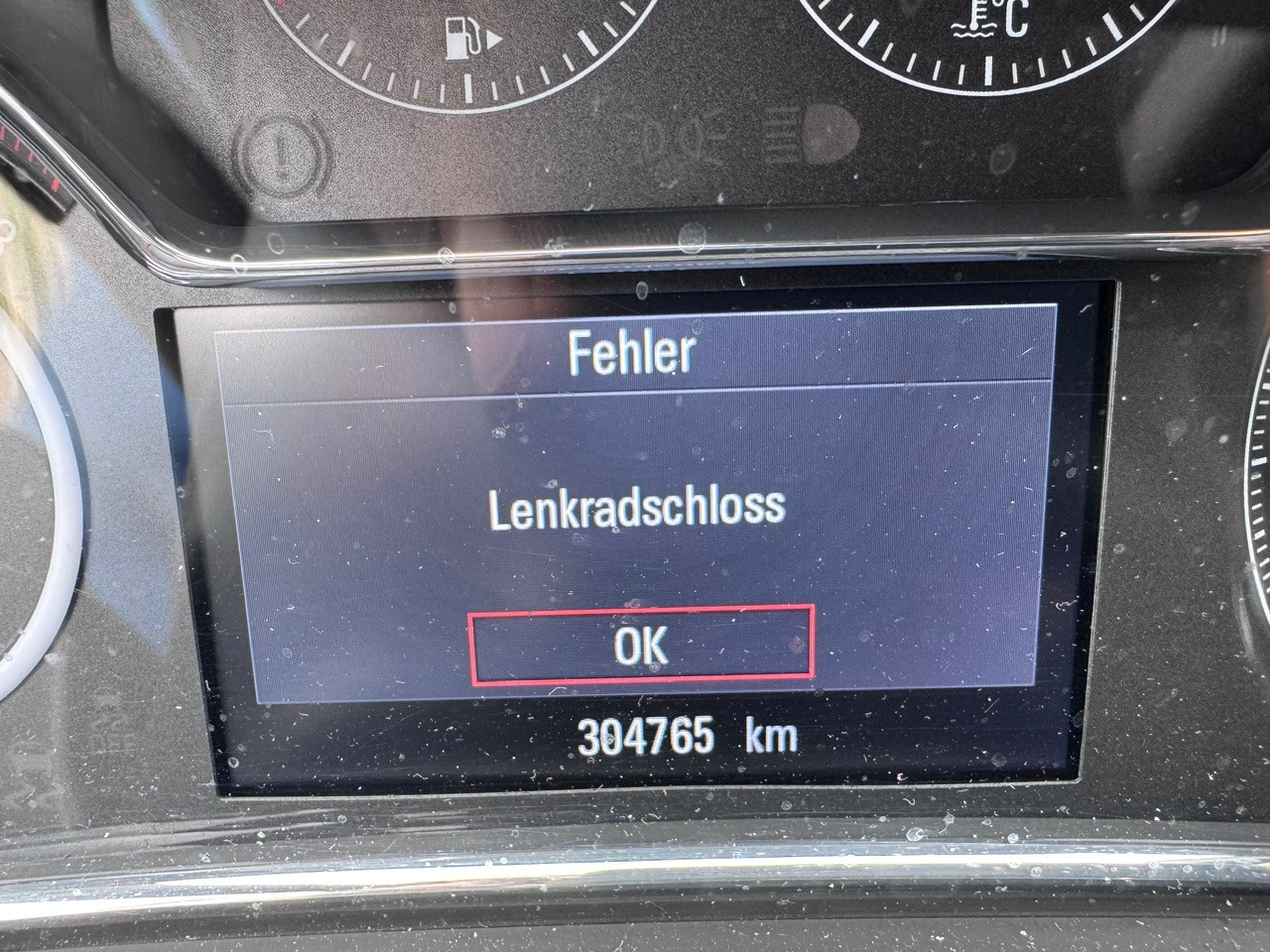 OPEL Insignia ST 2.0 Turbo Sport 4WD Aut.-image-11