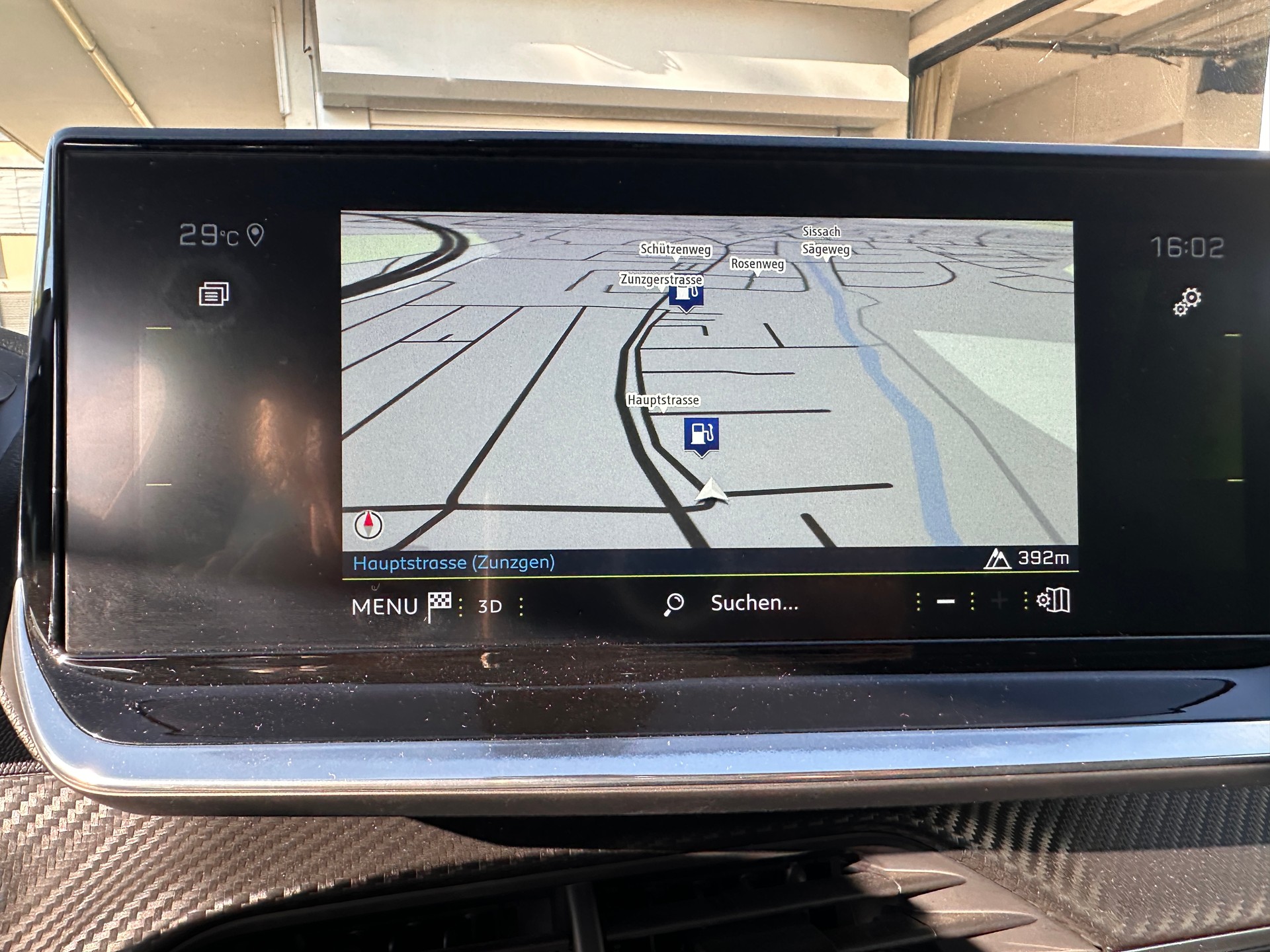 PEUGEOT 208 1.2 PureTech GT EAT8-image-11