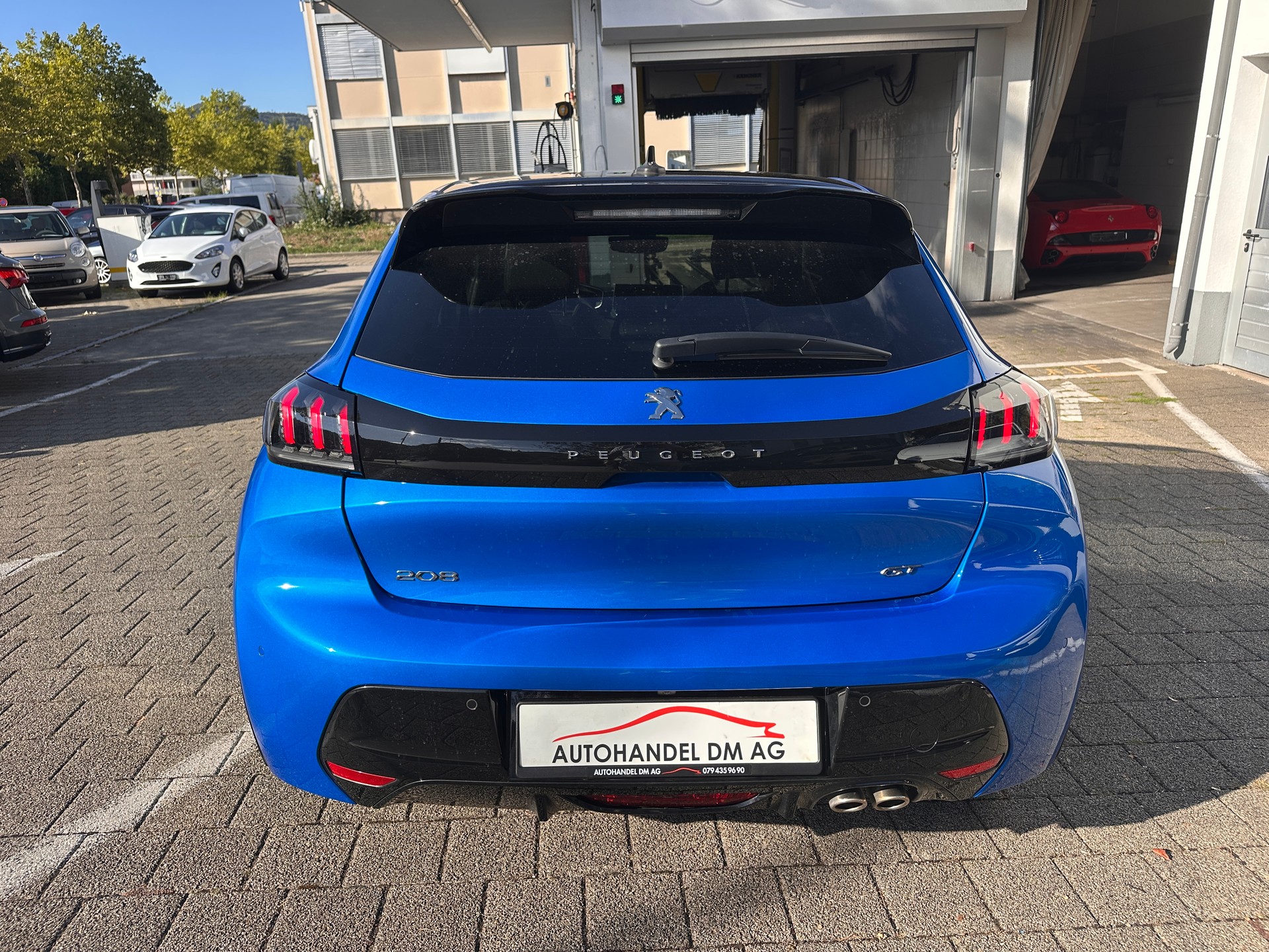PEUGEOT 208 1.2 PureTech GT EAT8-showroom-element-3