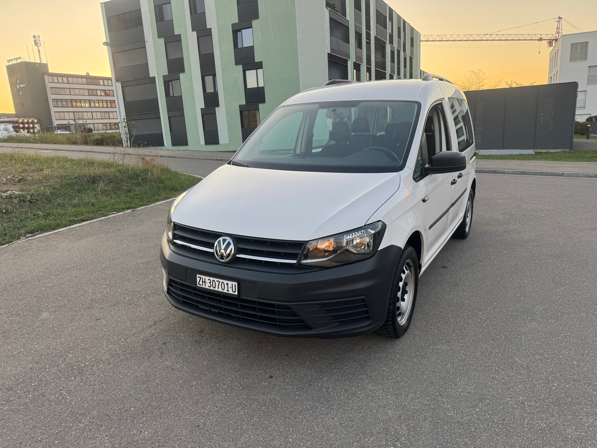 VW Caddy 2.0 TDI Beach Liberty-image-0