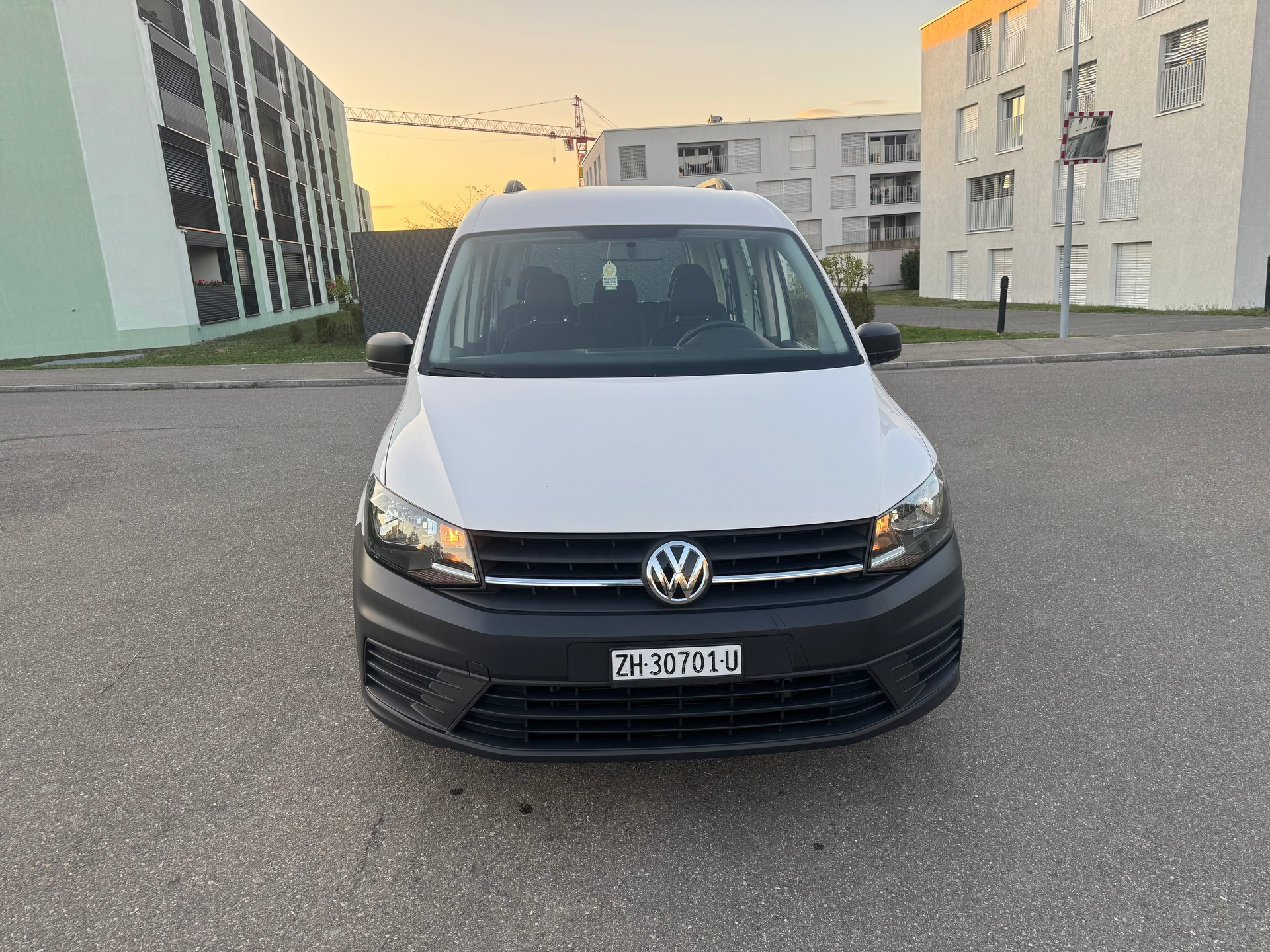 VW Caddy 2.0 TDI Beach Liberty-image-1