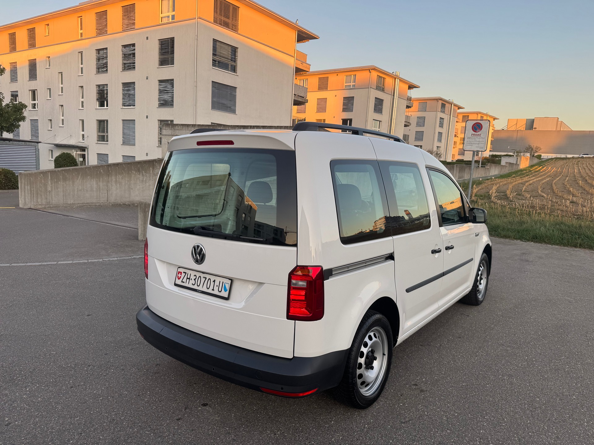 VW Caddy 2.0 TDI Beach Liberty-image-6