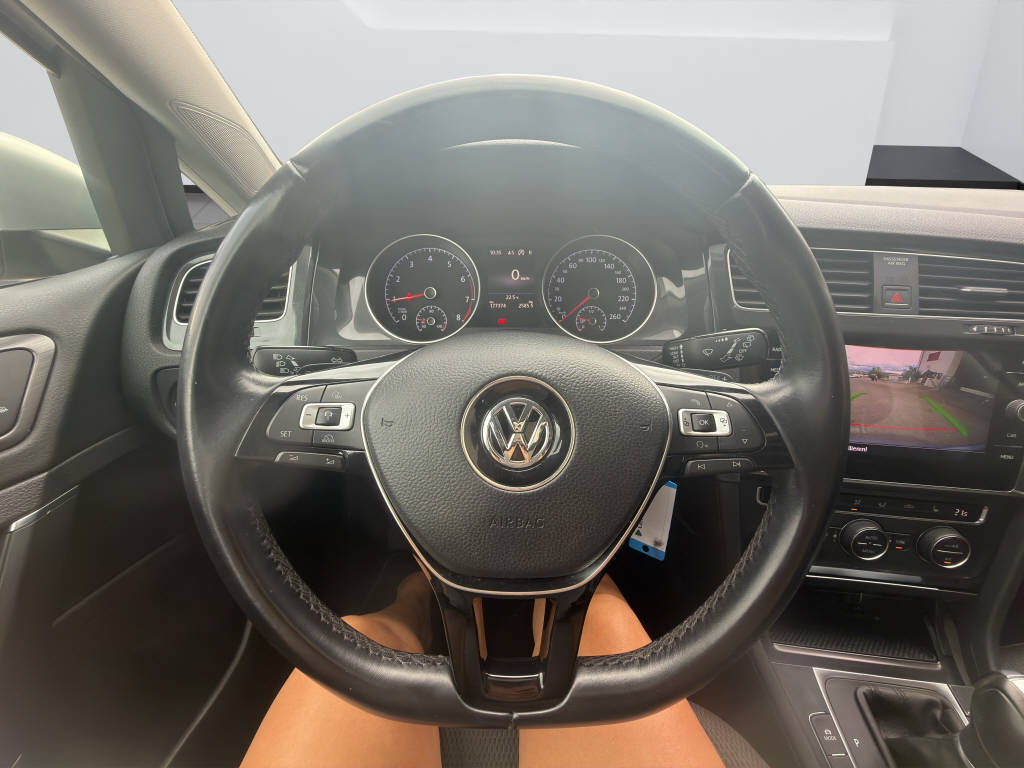 VW Golf VII 1.5 TSI 150 Comfortline DSG-image-14