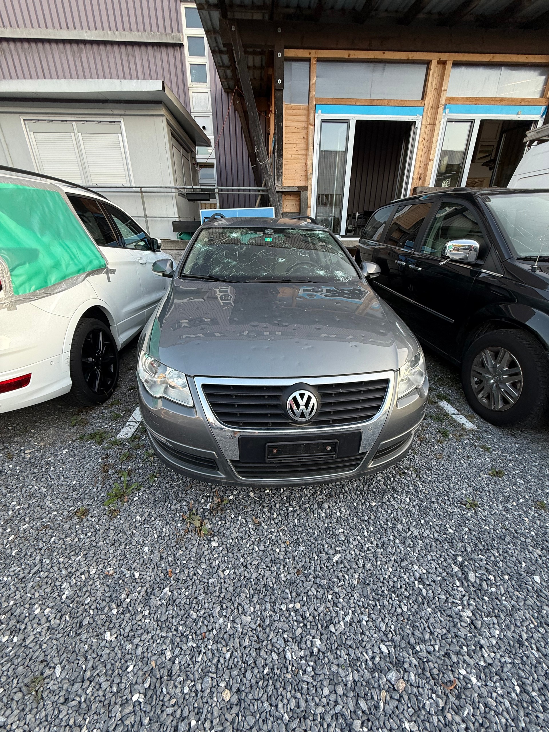 VW Passat Variant 2.0T FSI Highline-image-2