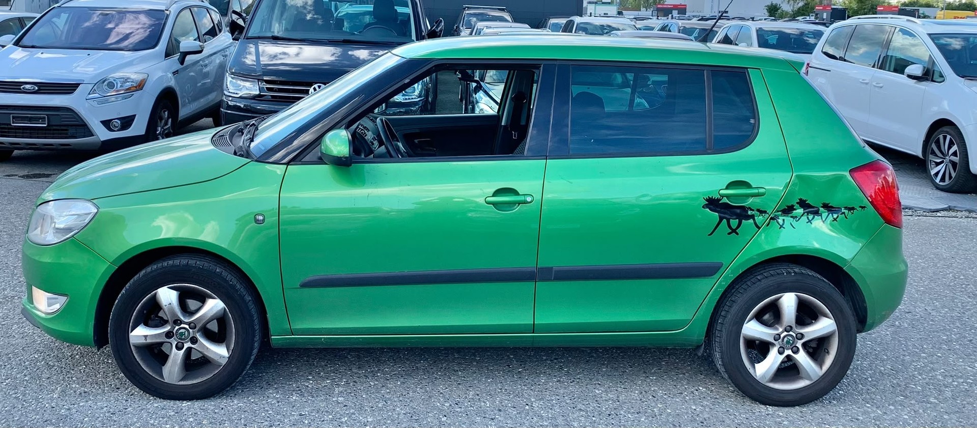 SKODA Fabia 1.2 TSI Family Limousine (Klimatronik * Alufelgen * Radio CD * Sensoren * BO5)-image-6
